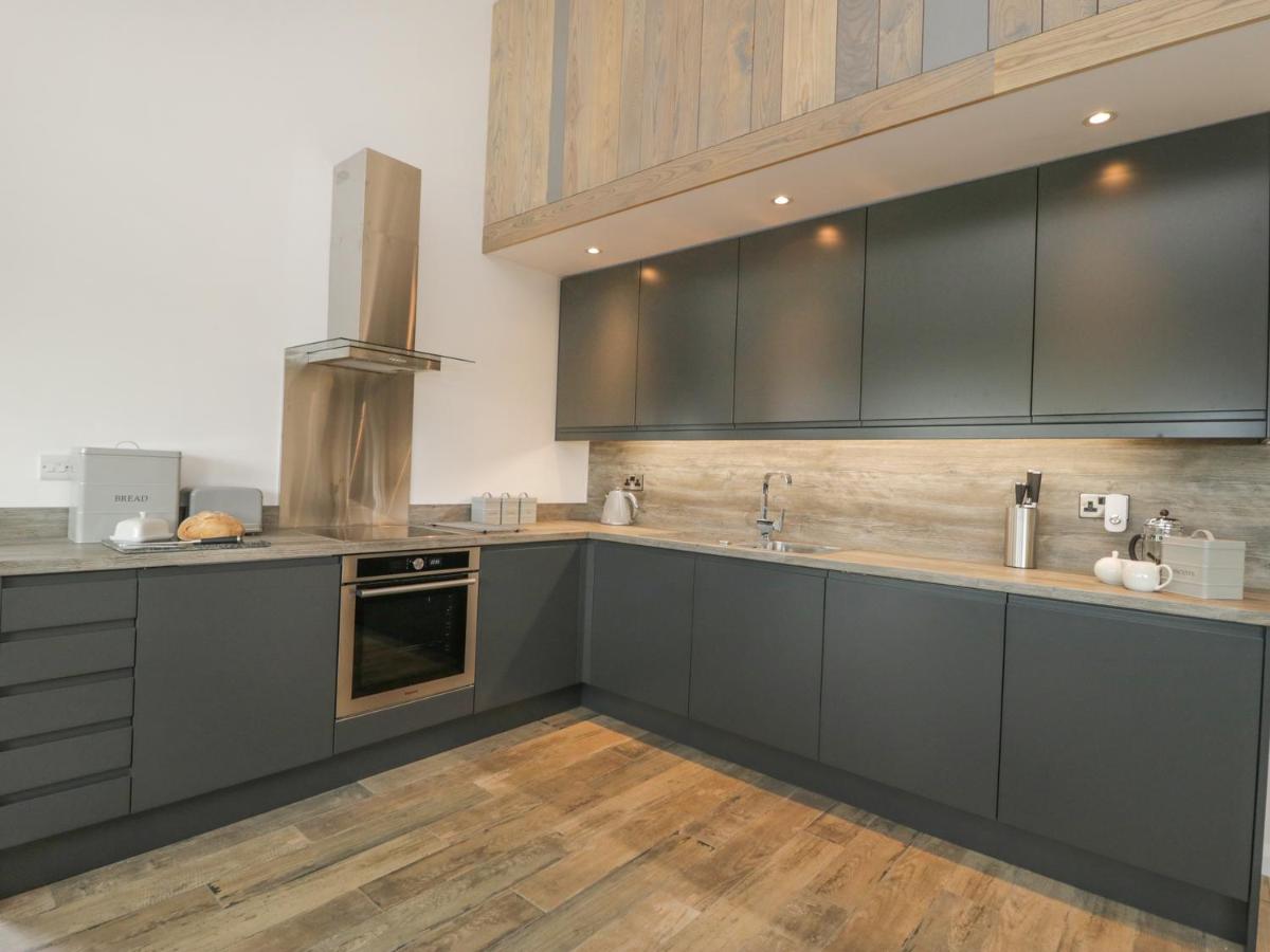 Rowan Bank, Jacobs Wood