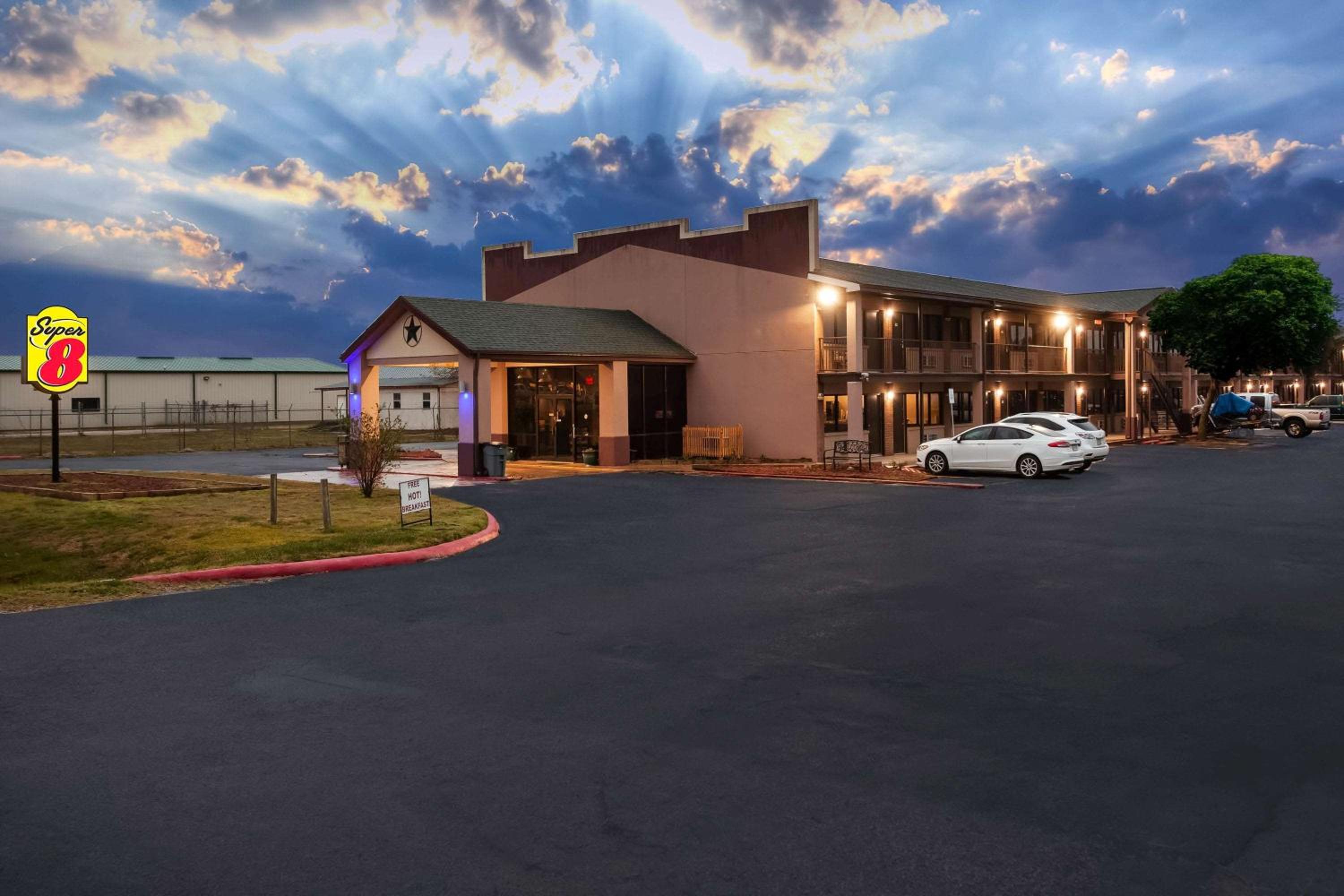 Super 8 by Wyndham Giddings, Billede 21