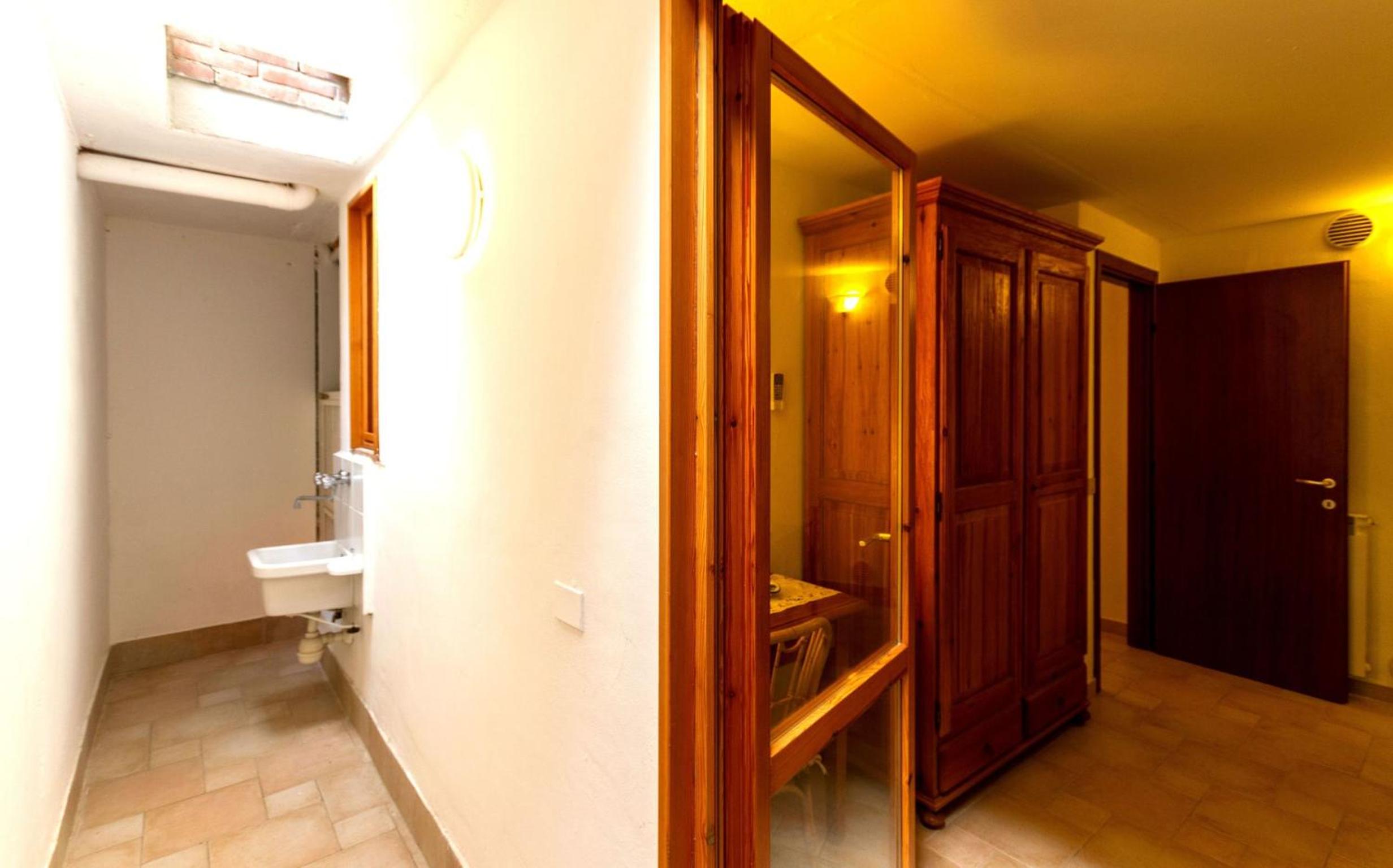 Calanchi Apartments