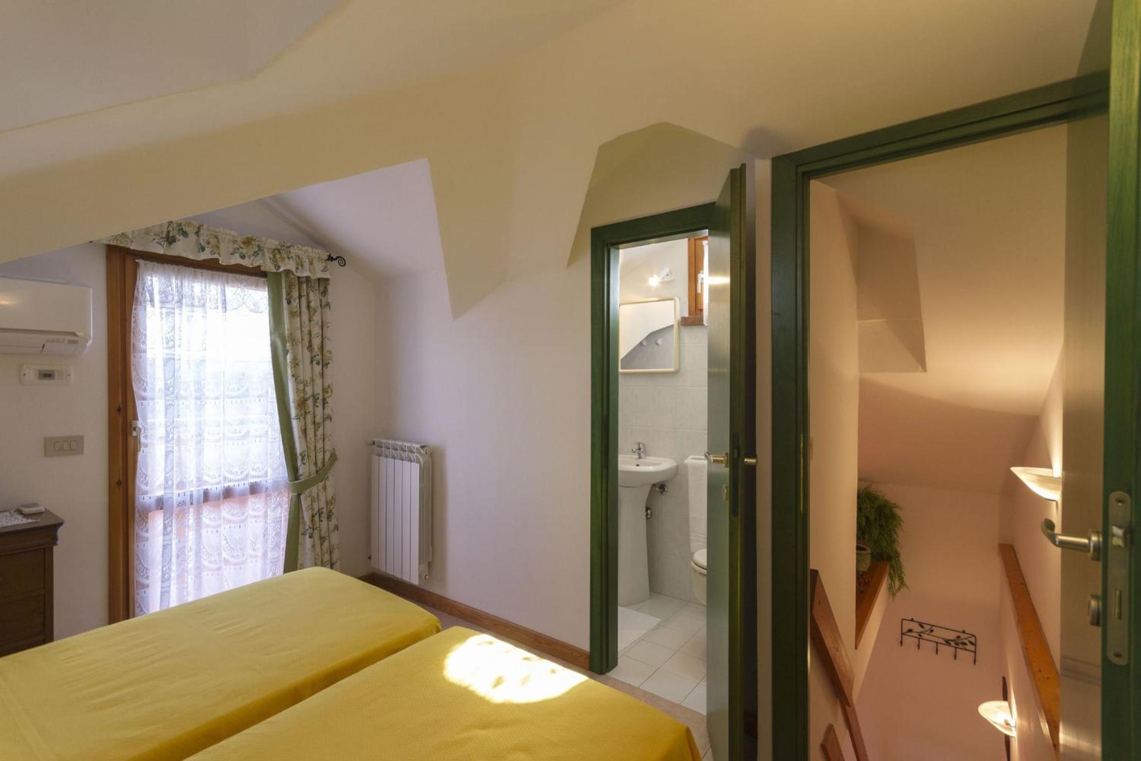 Calanchi Apartments
