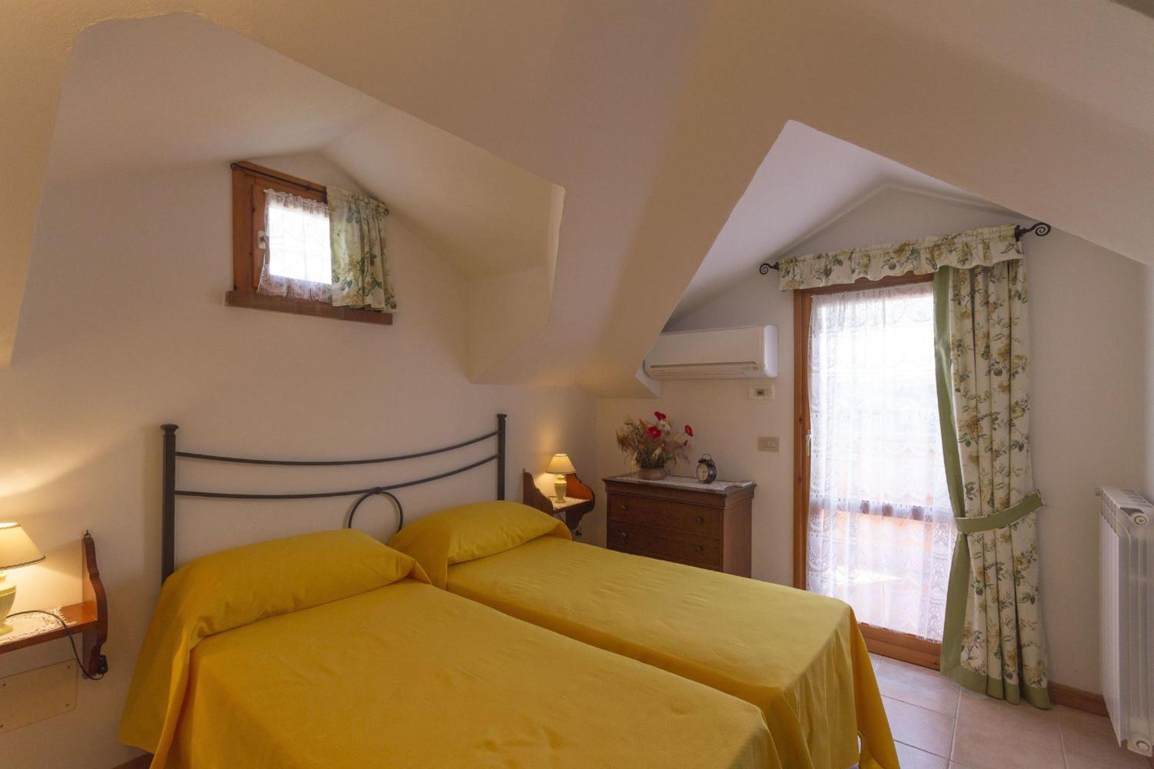 Calanchi Apartments