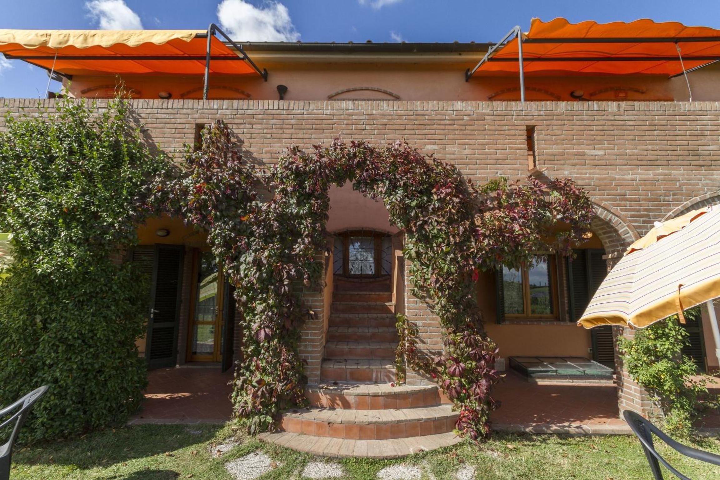 Calanchi Apartments