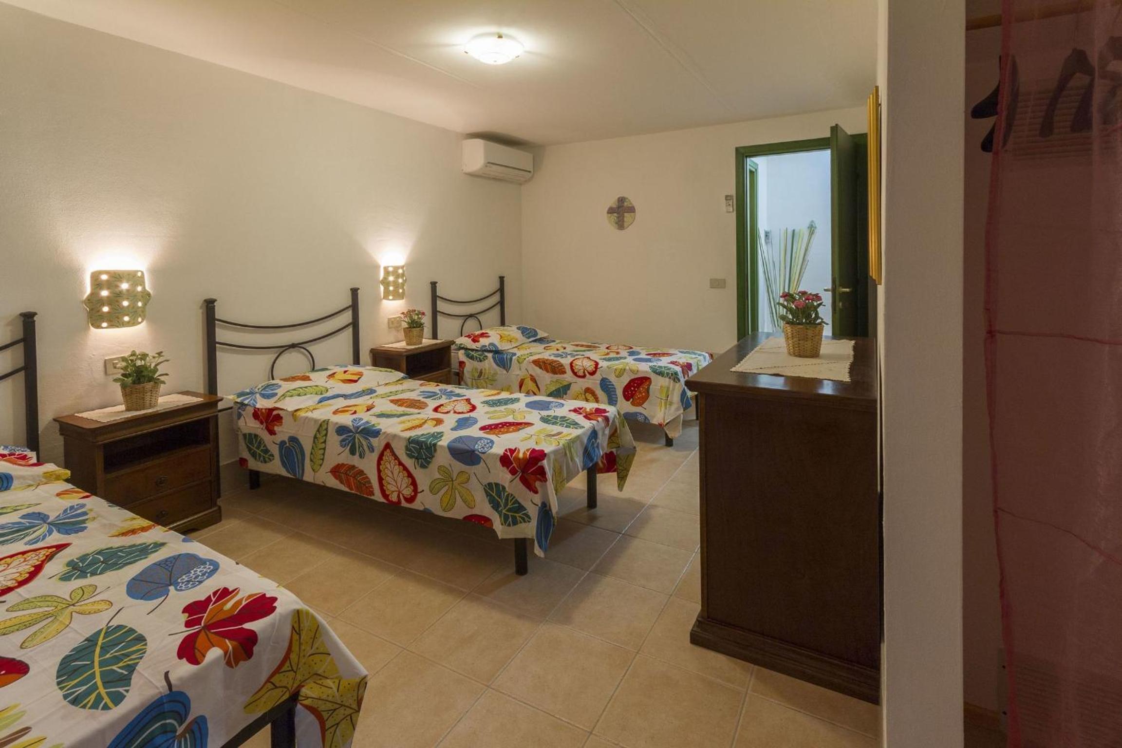 Calanchi Apartments