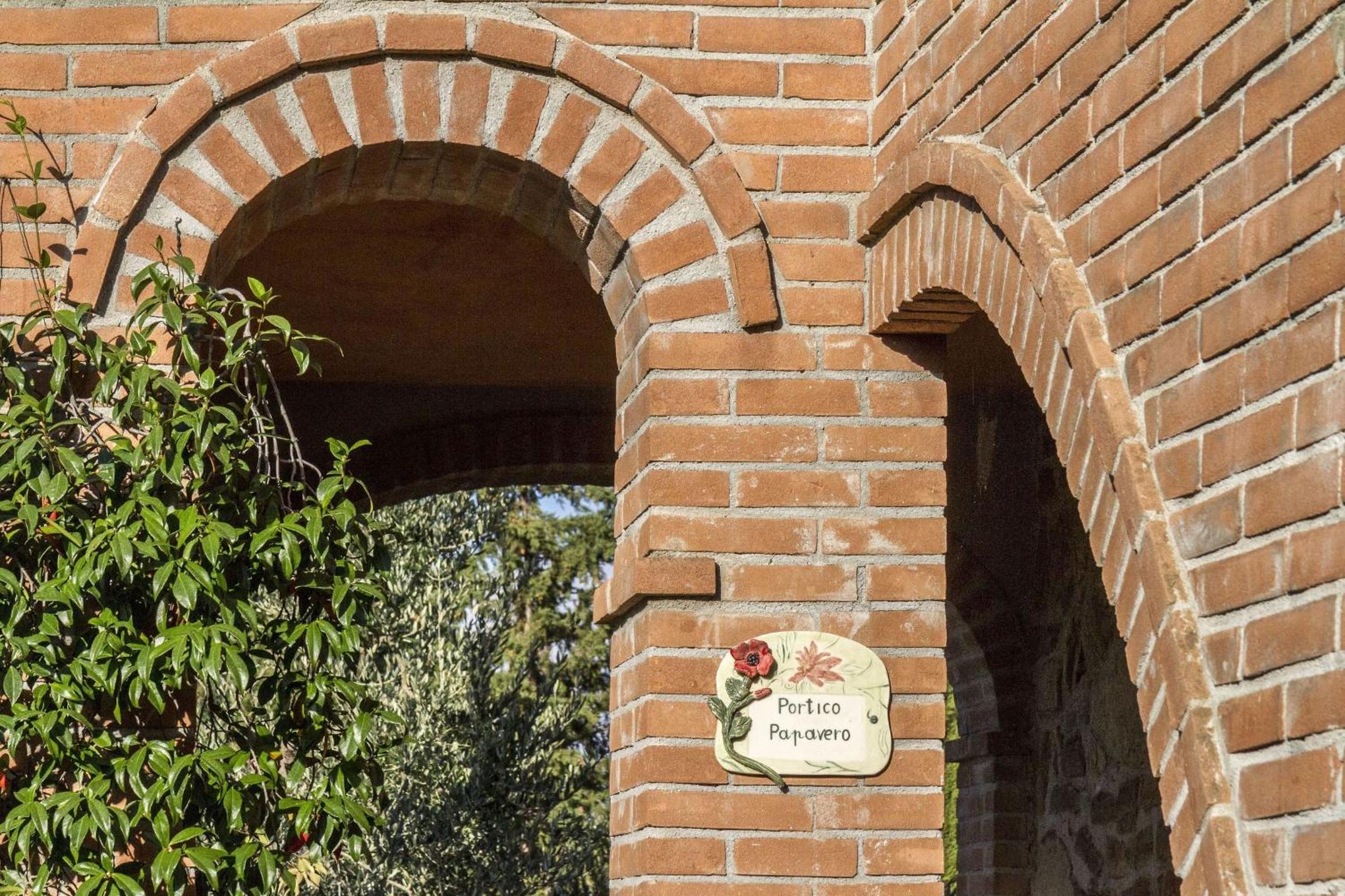 Calanchi Apartments