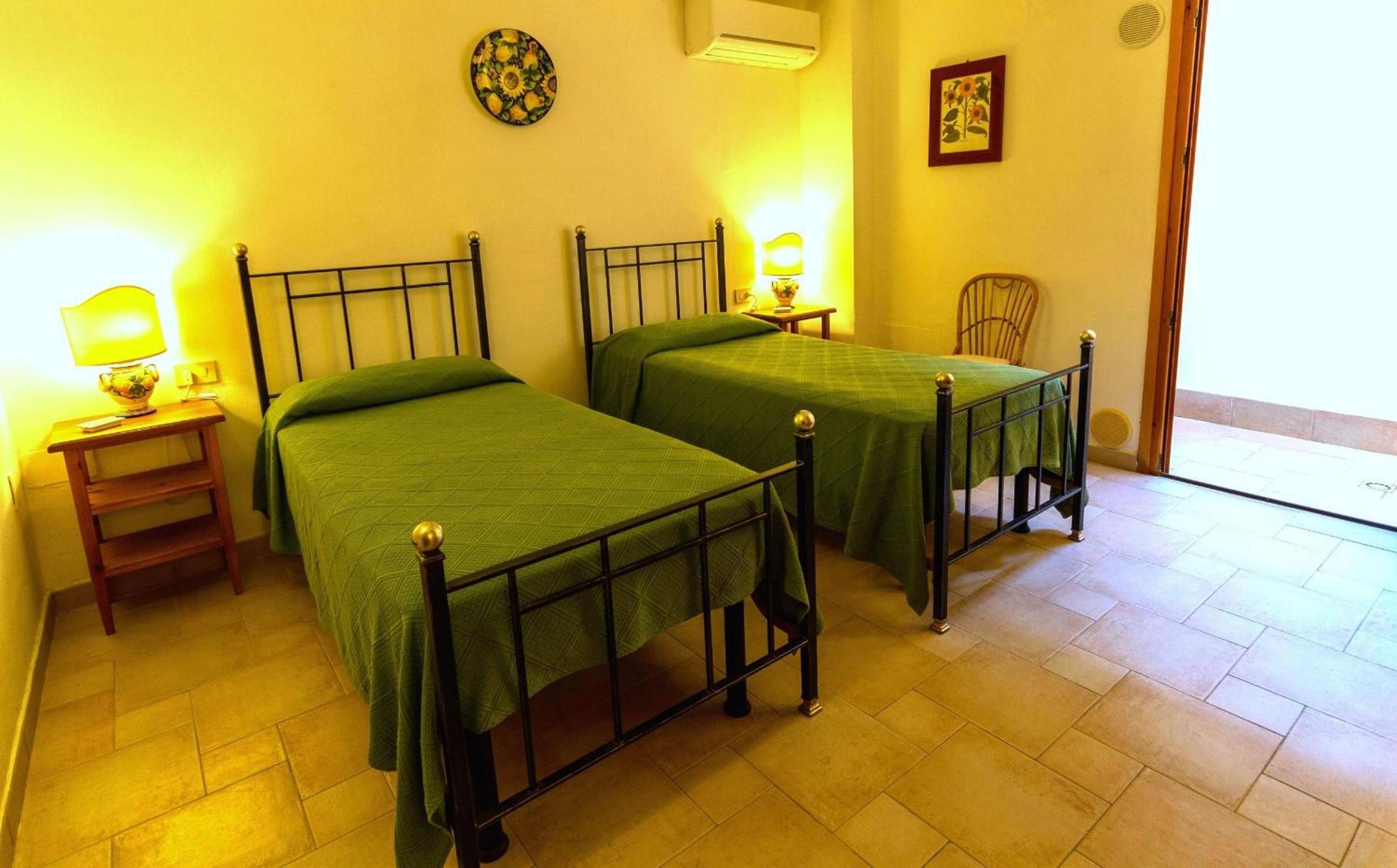 Calanchi Apartments
