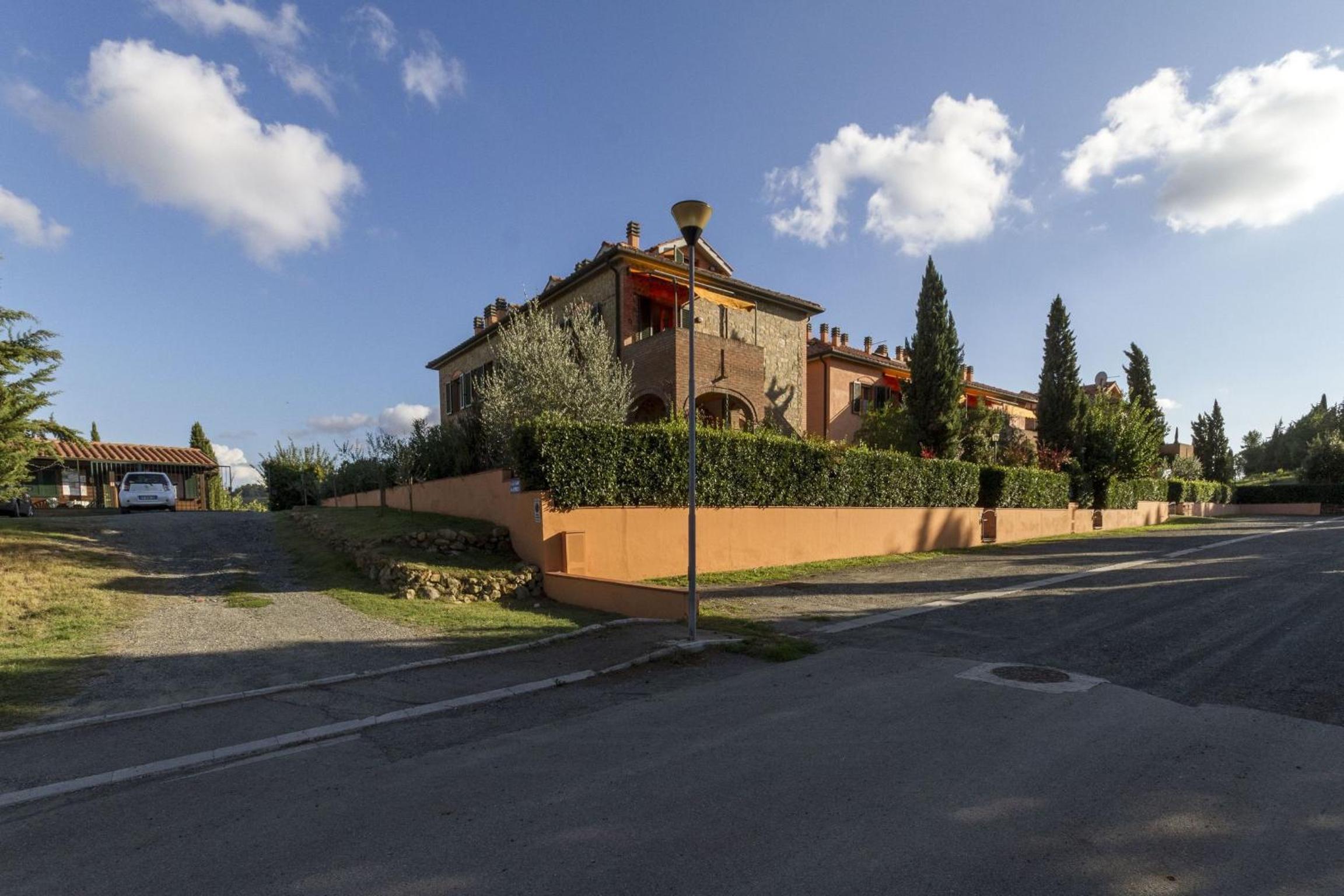 Calanchi Apartments