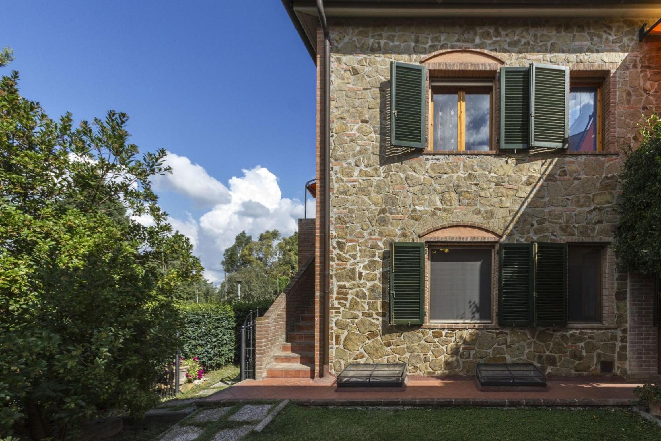 Calanchi Apartments