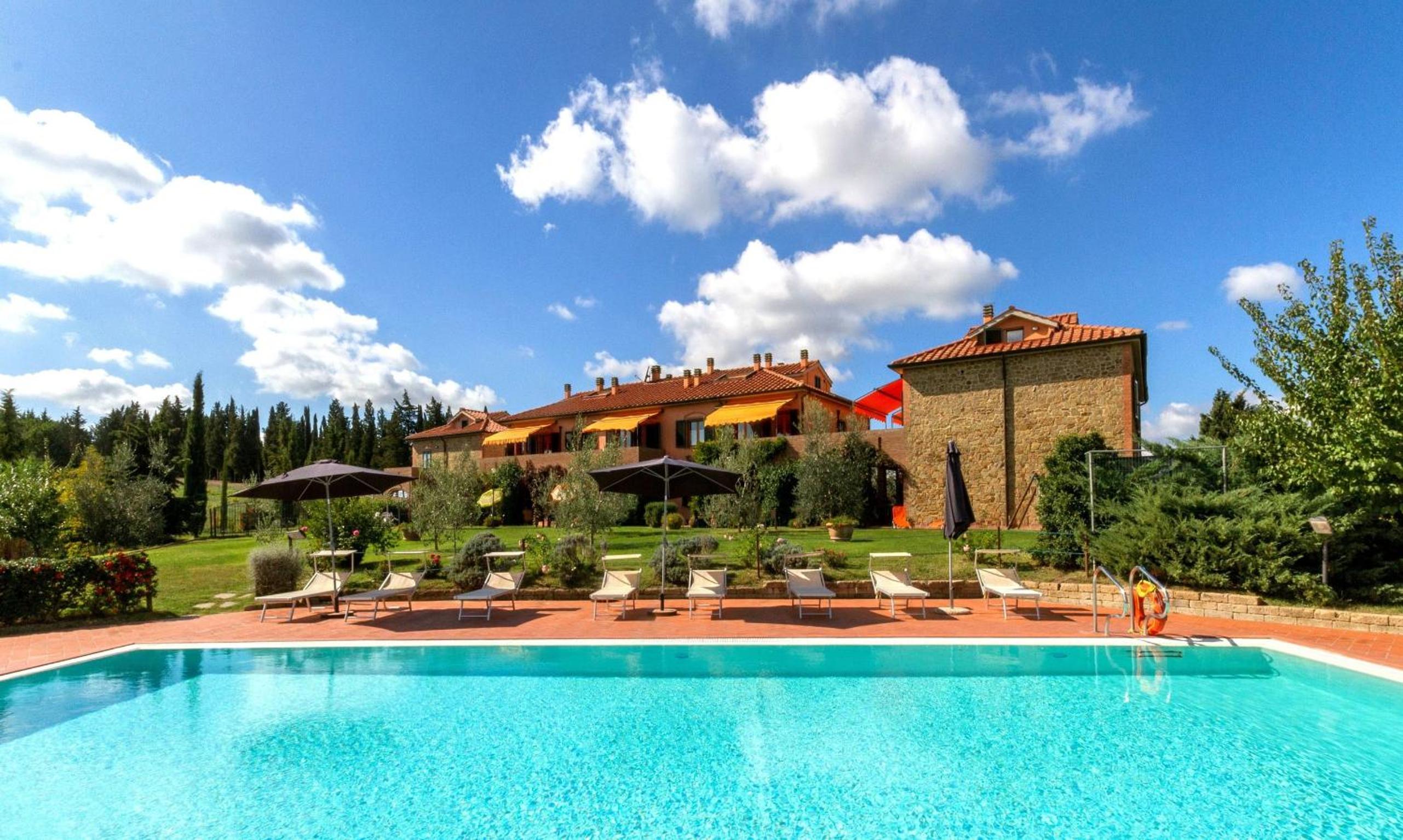 Calanchi Apartments