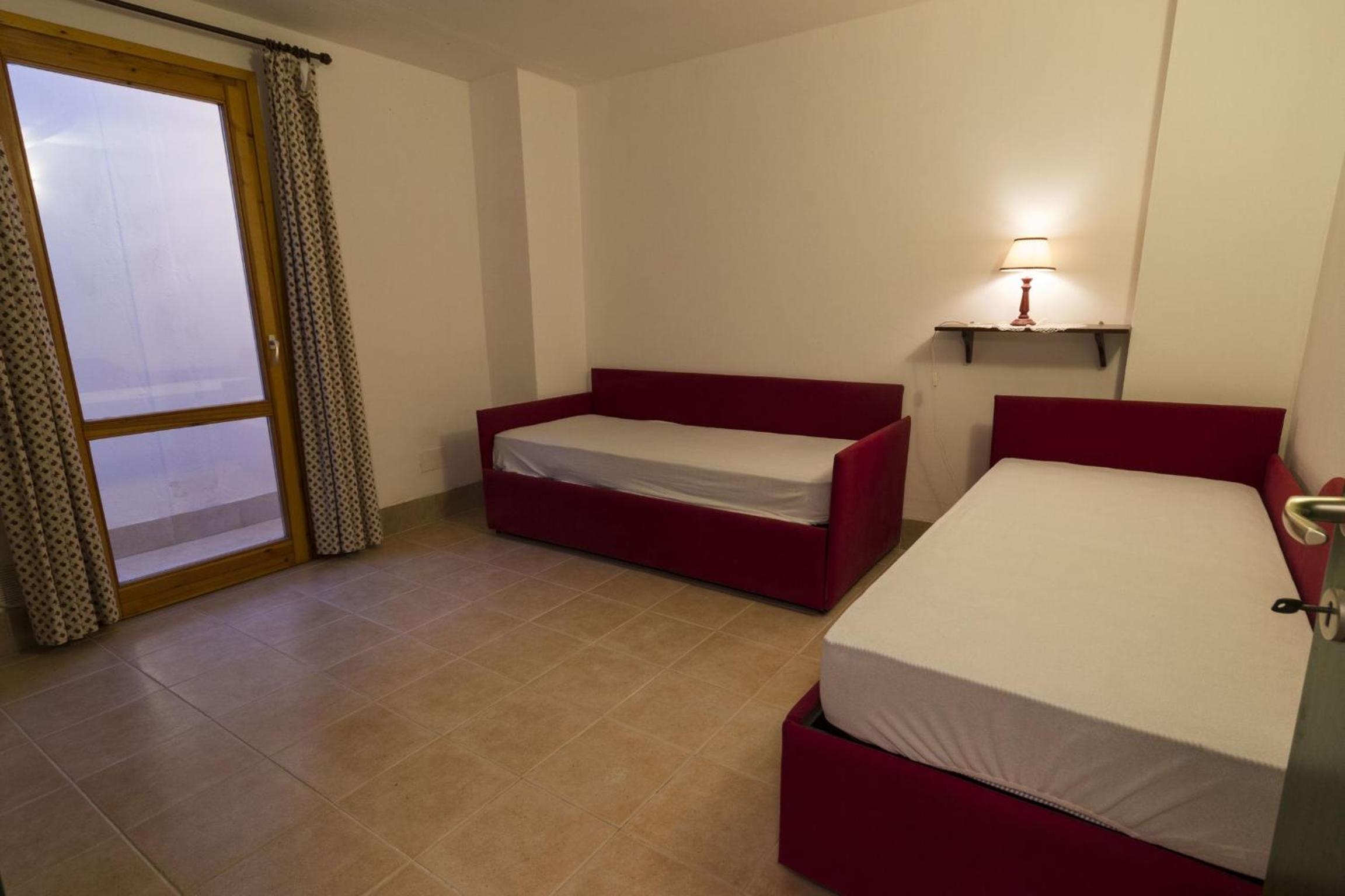 Calanchi Apartments
