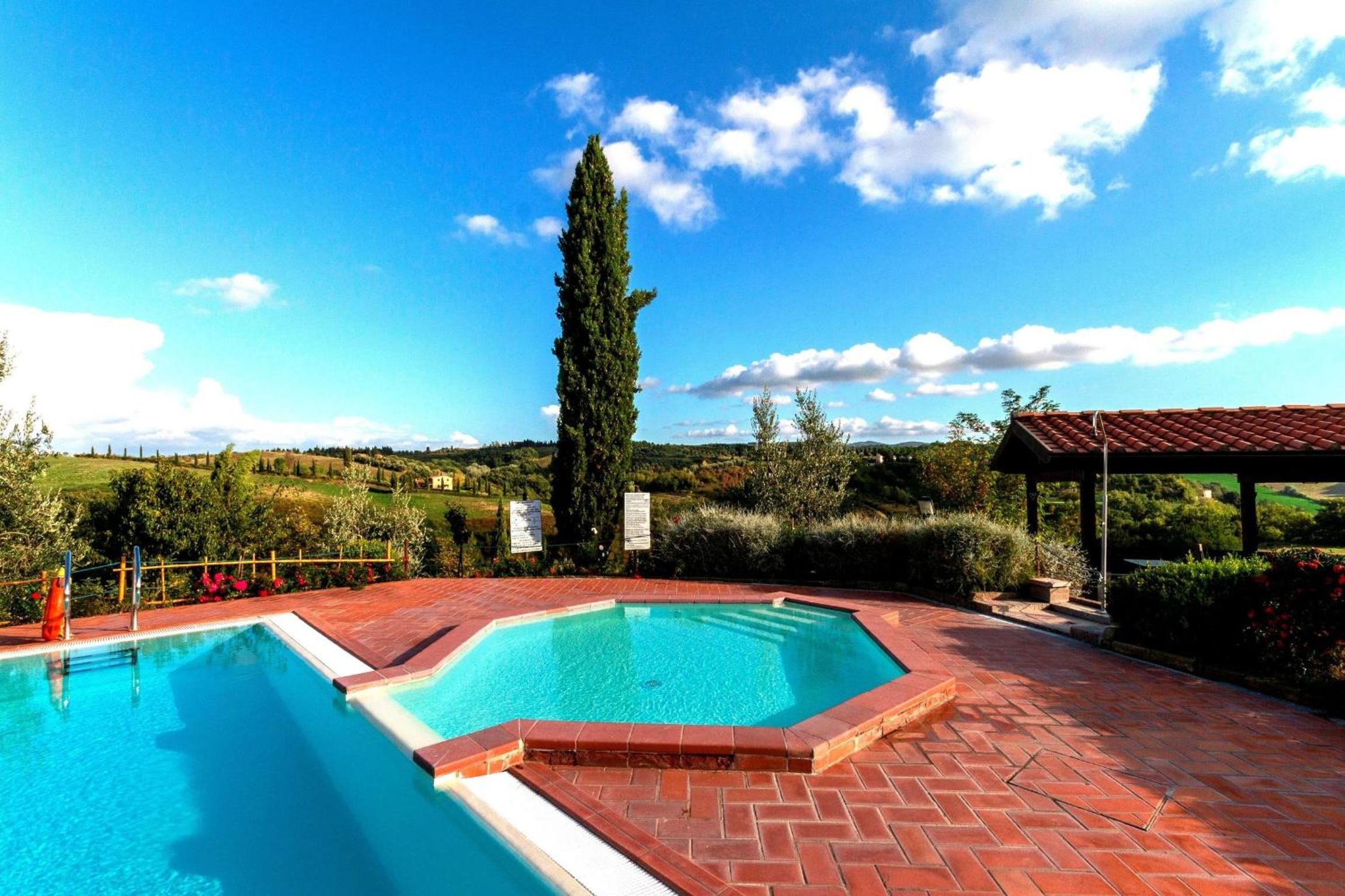 Calanchi Apartments