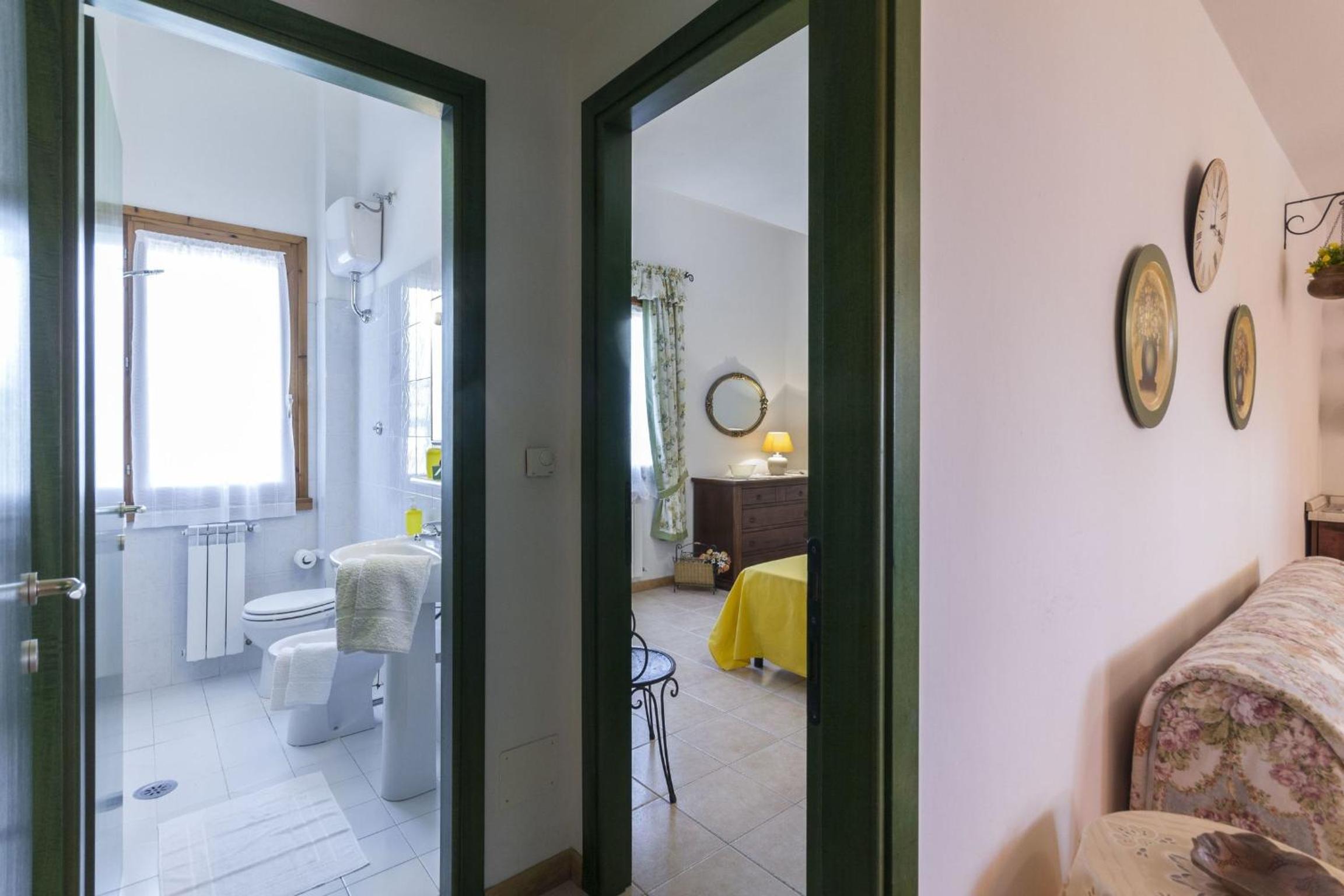 Calanchi Apartments