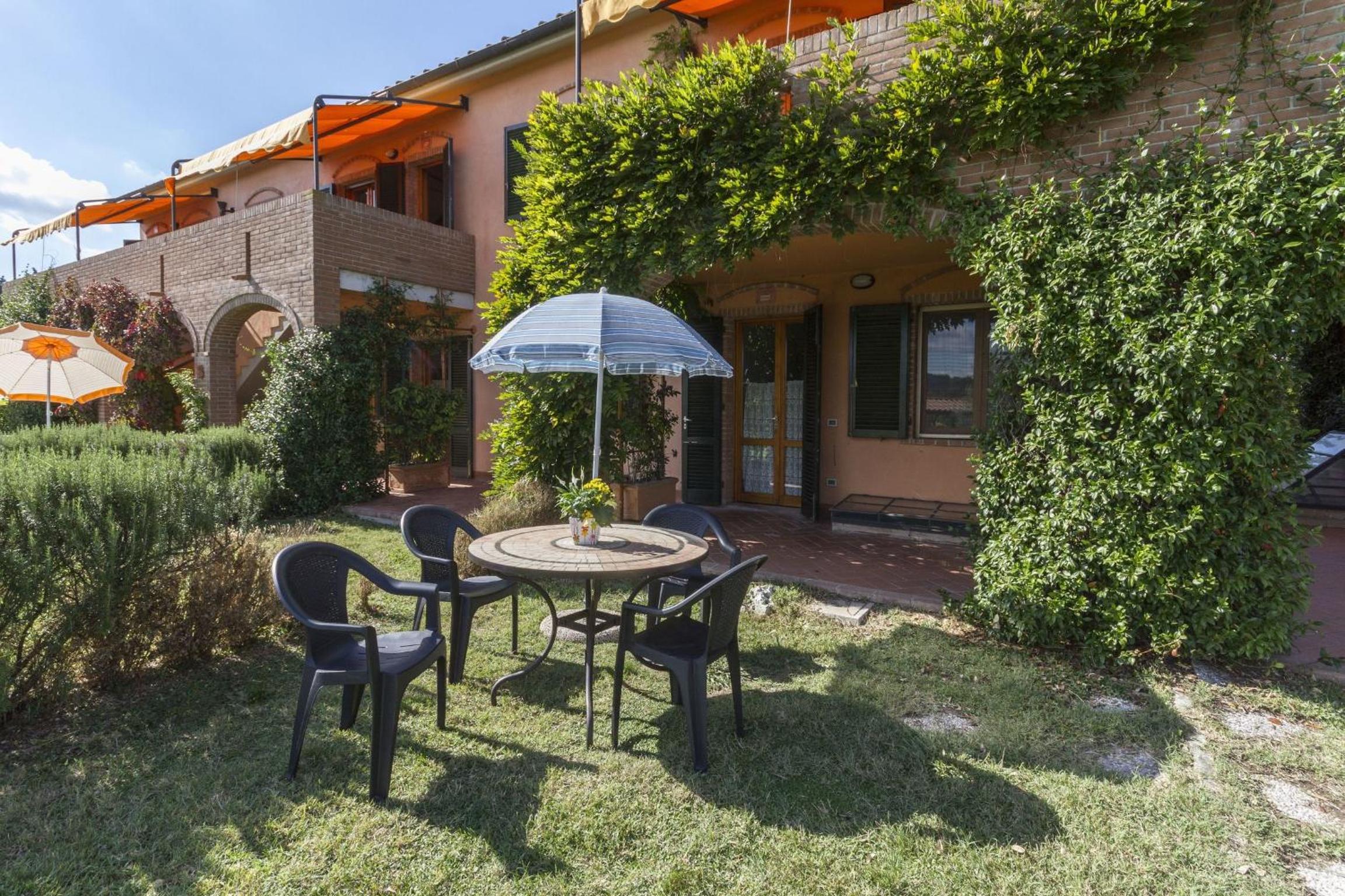 Calanchi Apartments