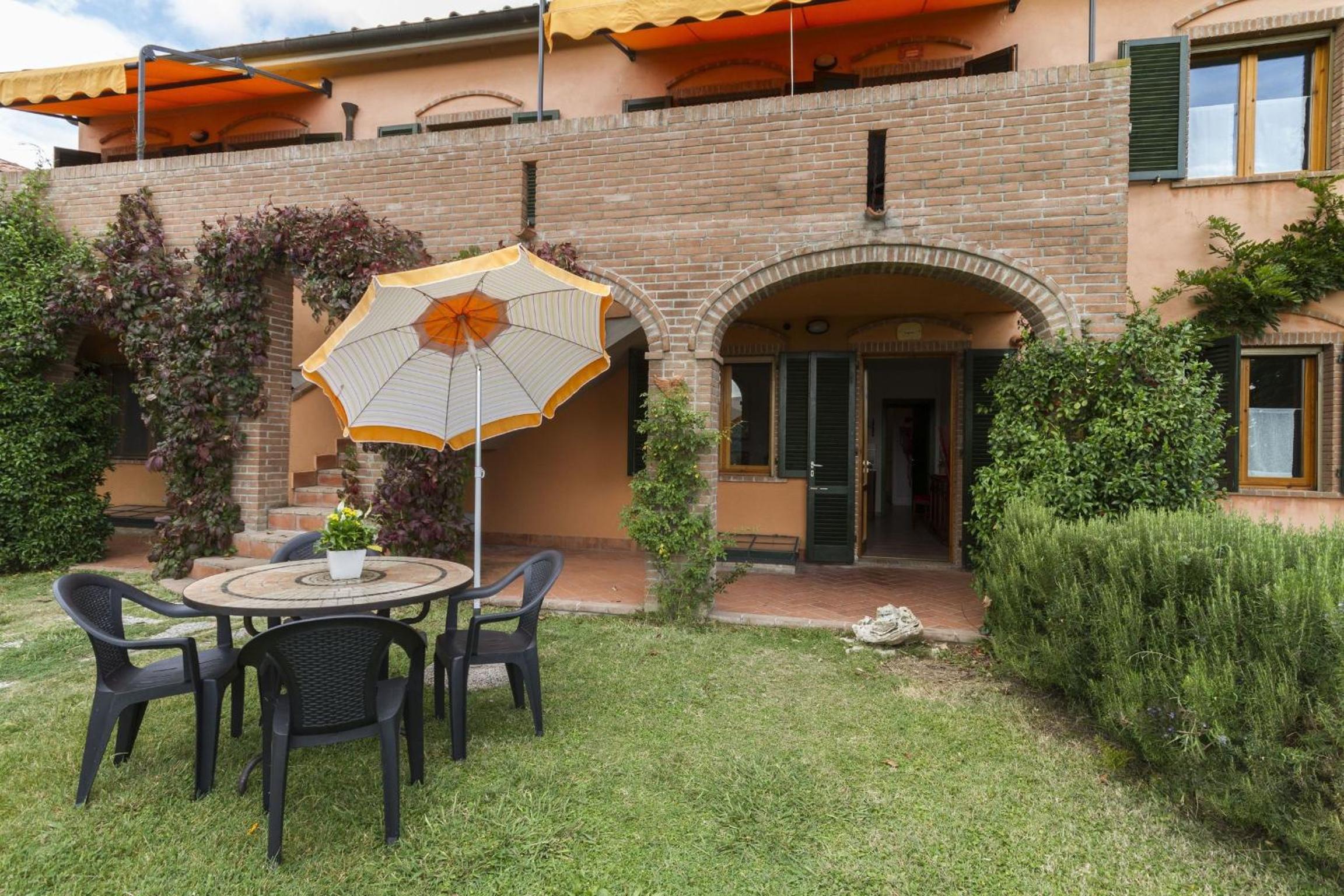 Calanchi Apartments