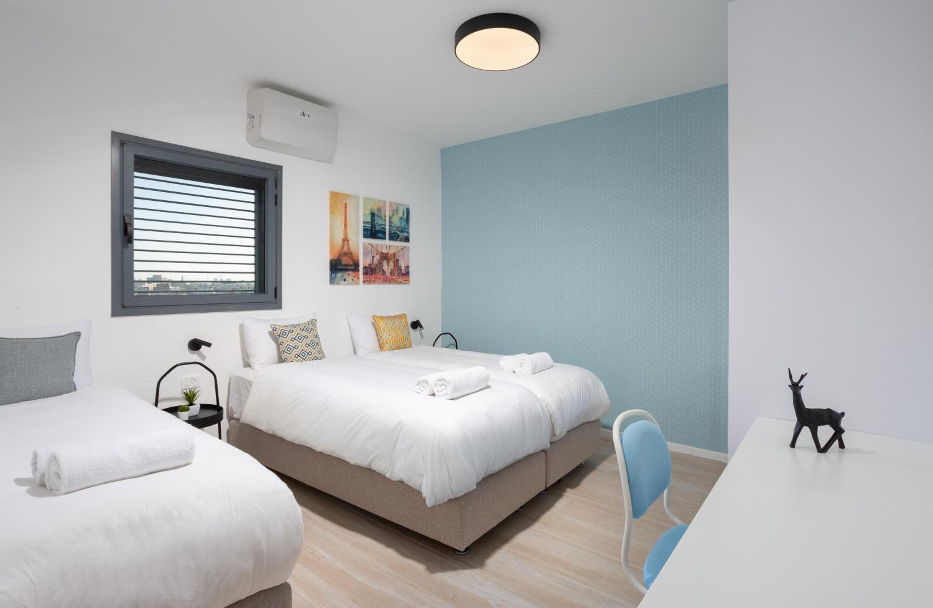 Spacious 3BR Penthouse with Jacuzzi on Rosthchild by HolyGuest