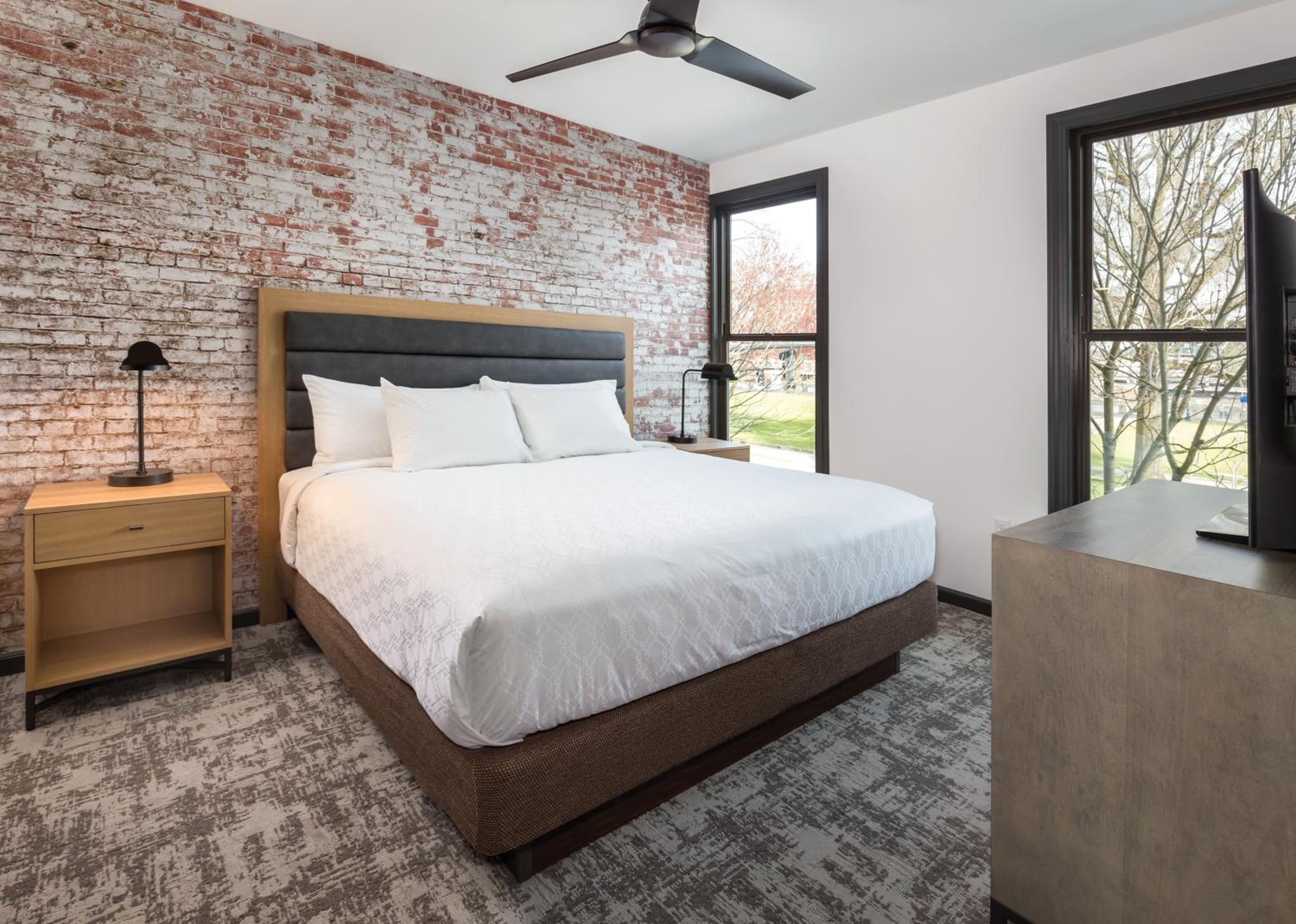 Portland Vacations - WorldMark Portland Waterfront Park - Property Image 3