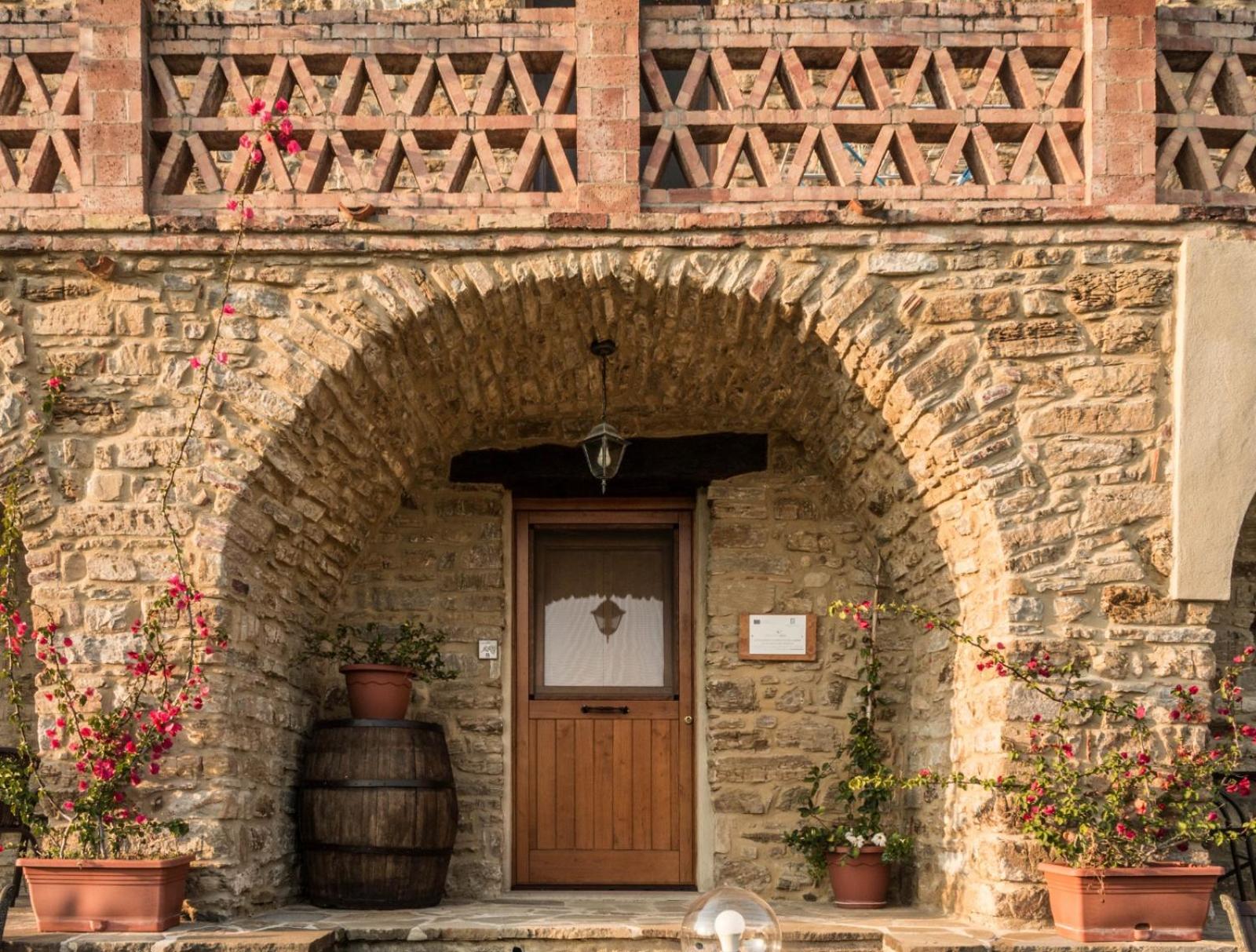Casale storico nella campagna cilentana