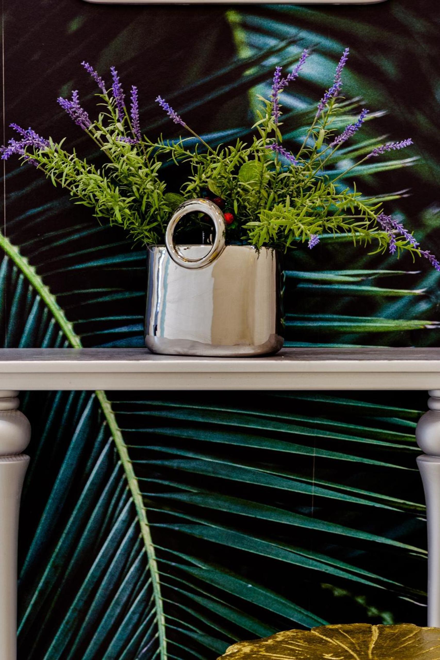 Drama Queen in Old Town Prague