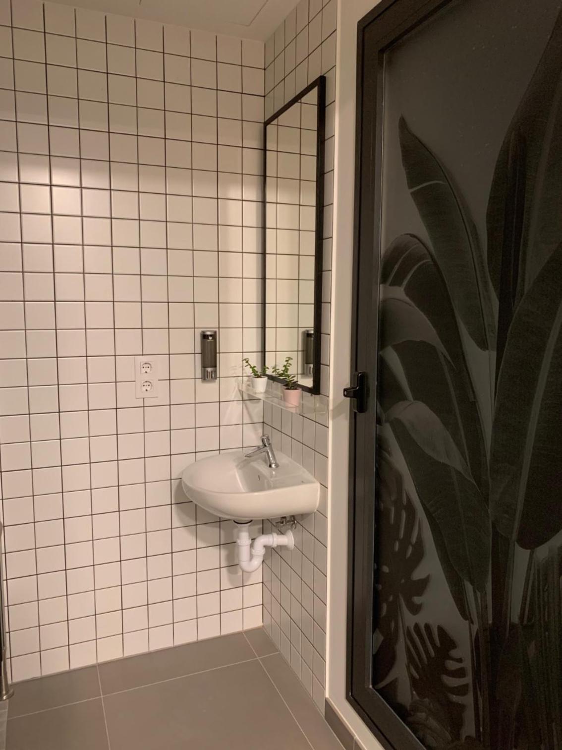 VTZ The Botanic Hostel - Image 5