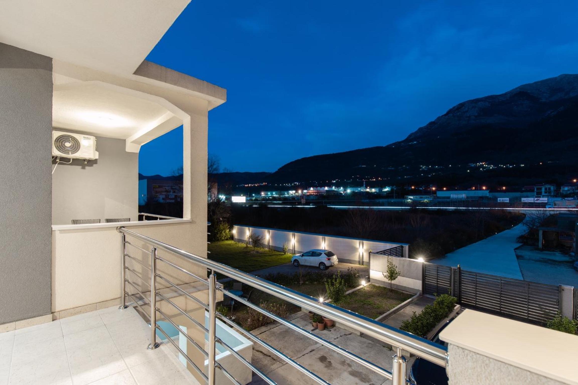 Tramonto Apartments