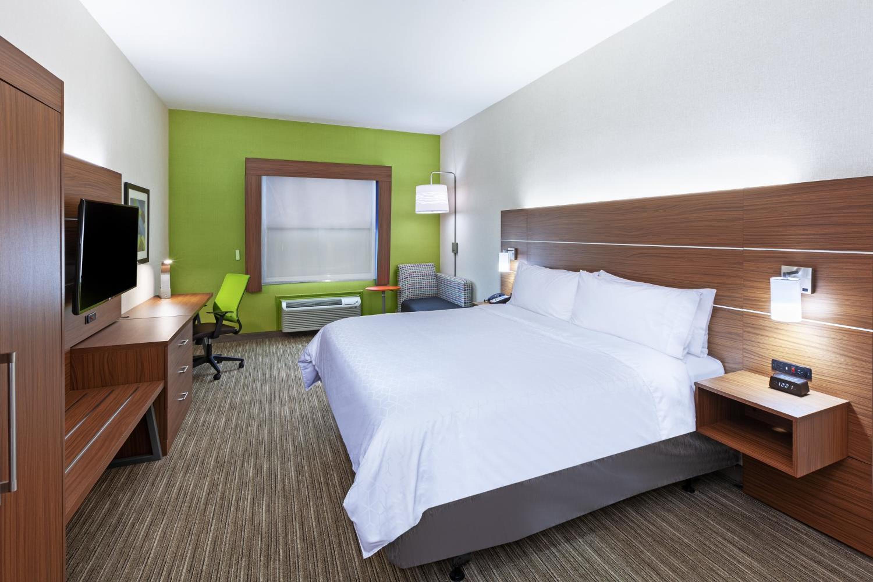 Longview Vacations - Holiday Inn Express Suites Longview South I-20, an IHG Hotel - Property Image 20