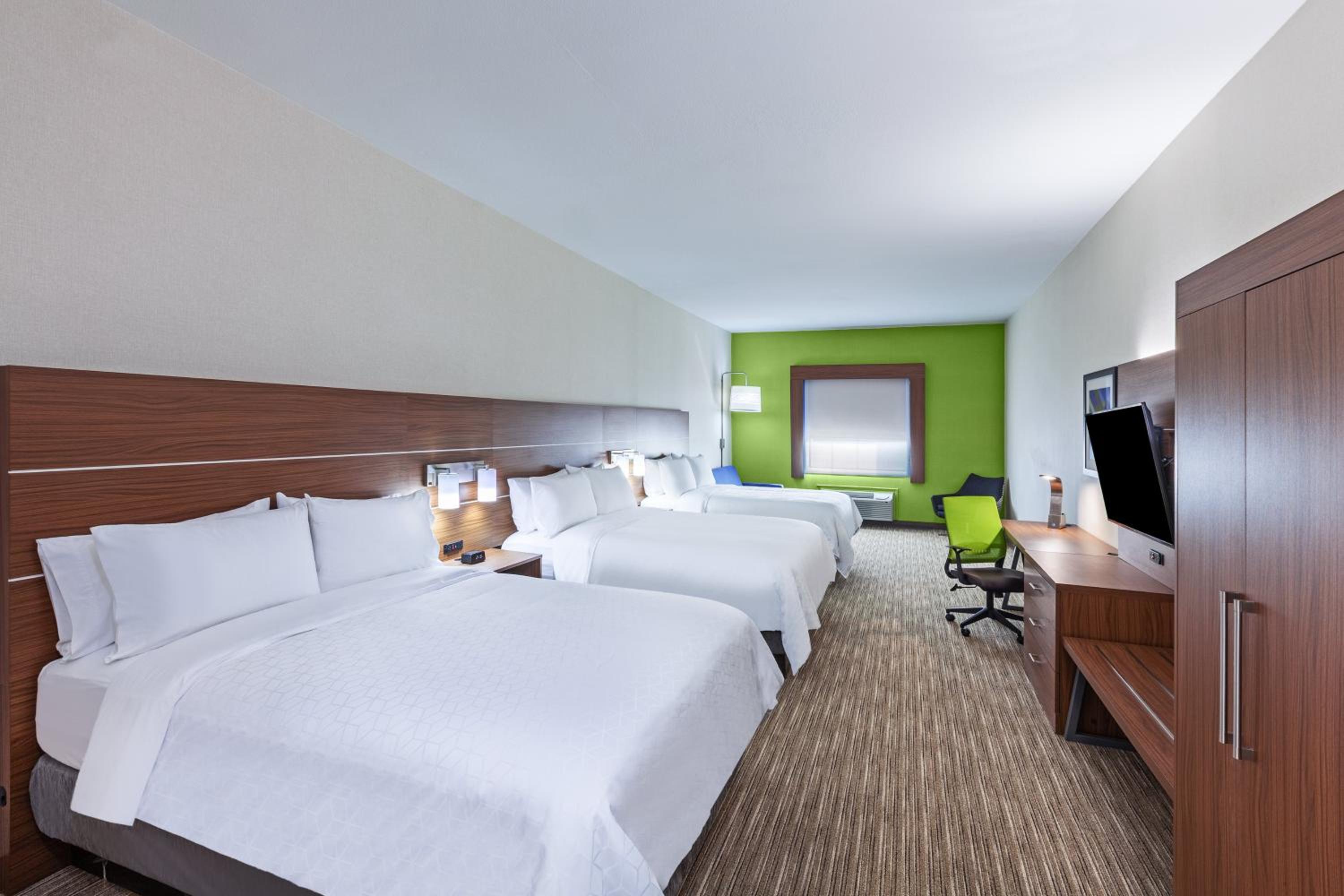 Longview Vacations - Holiday Inn Express Suites Longview South I-20, an IHG Hotel - Property Image 17