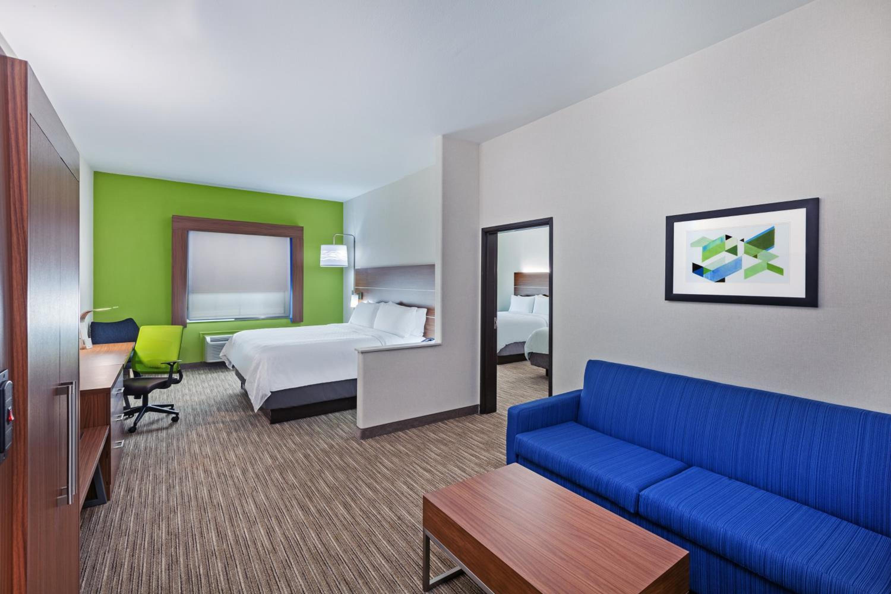 Longview Vacations - Holiday Inn Express Suites Longview South I-20, an IHG Hotel - Property Image 13