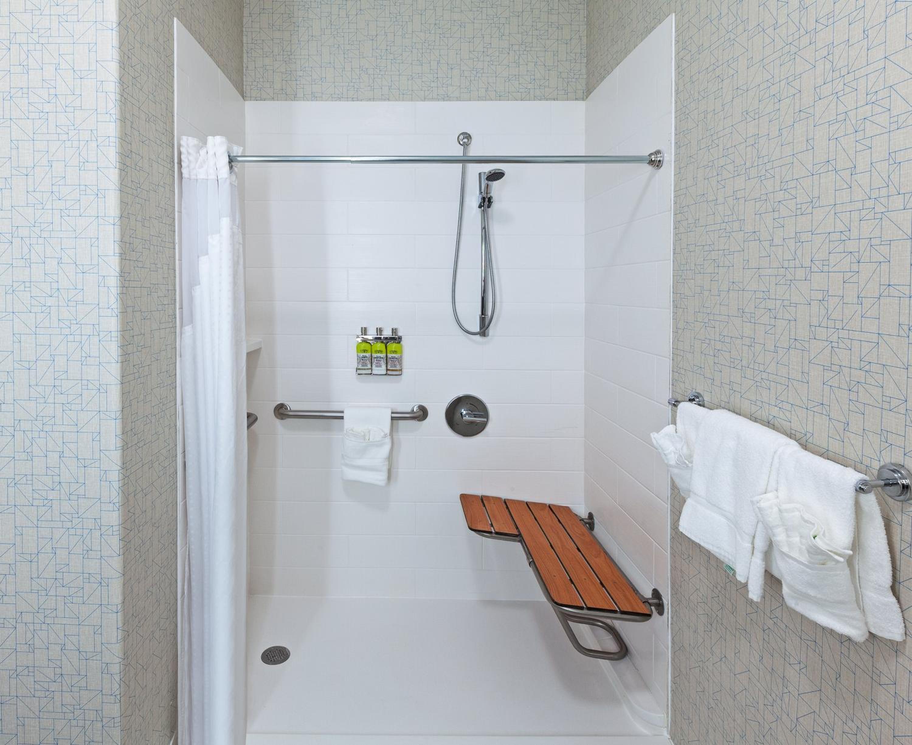 Longview Vacations - Holiday Inn Express Suites Longview South I-20, an IHG Hotel - Property Image 18