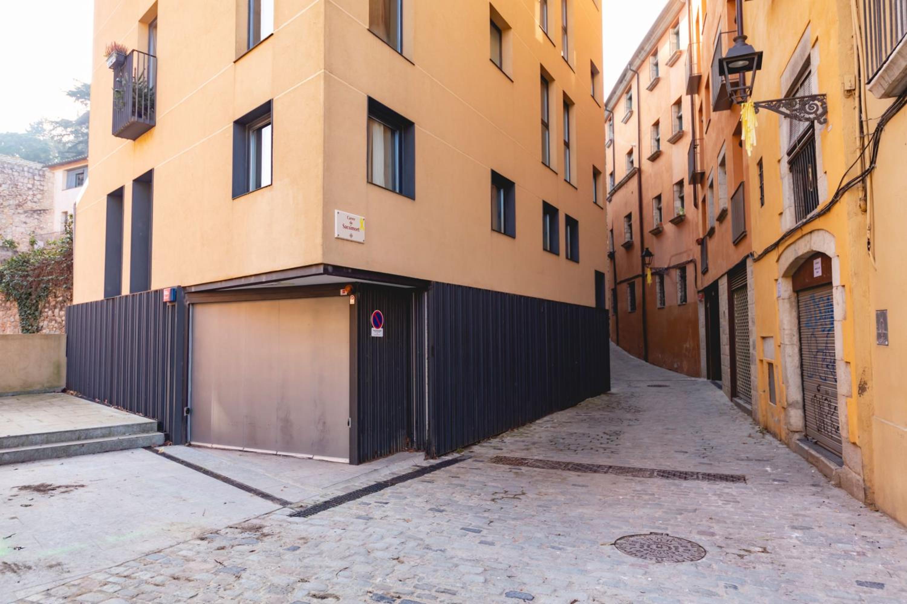 Bravissimo Sacsimort view 2
