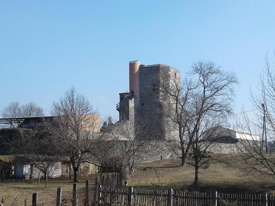Bari Tanya view 3