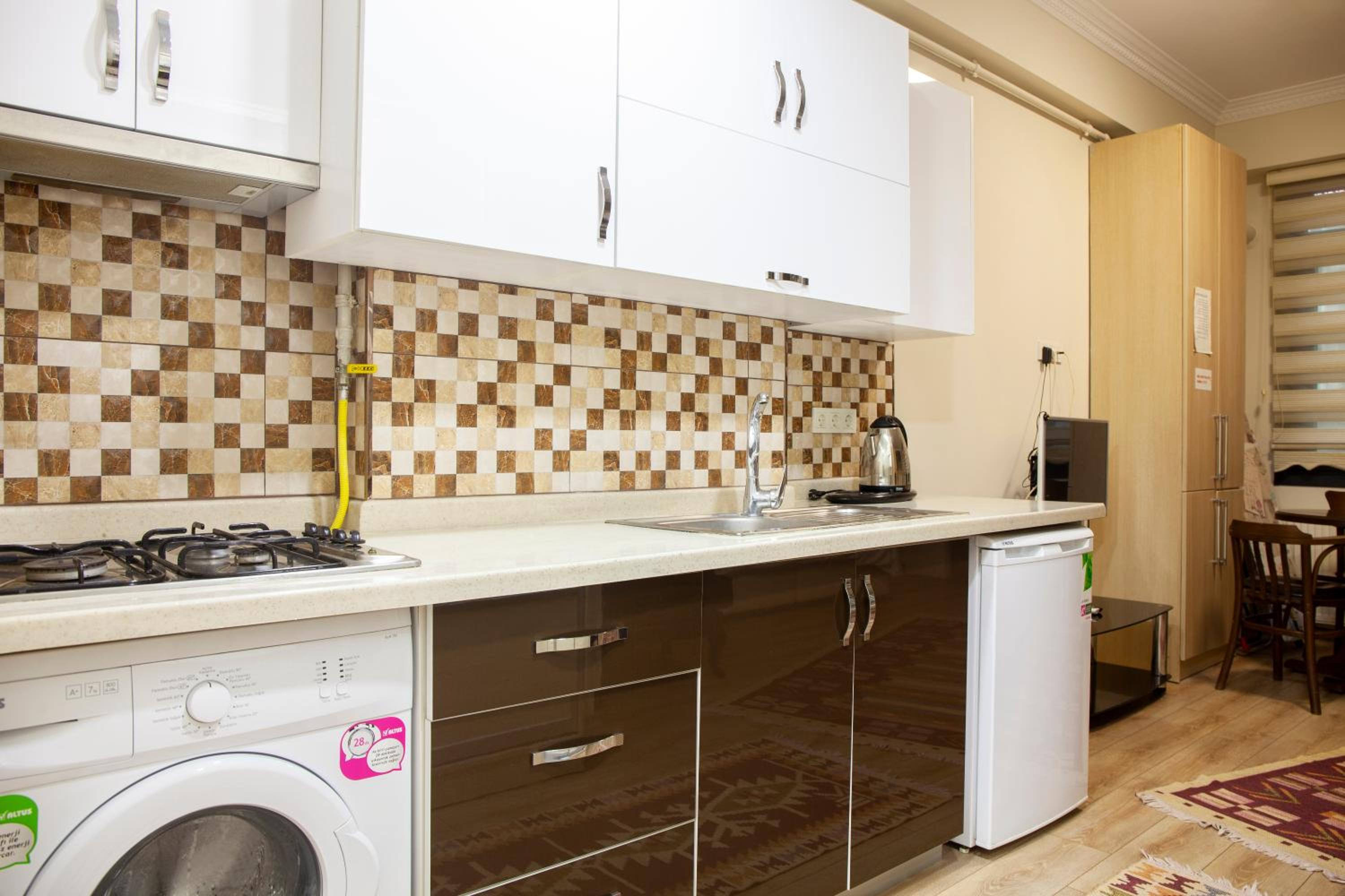 Sheriff Royal Suite - Image 6