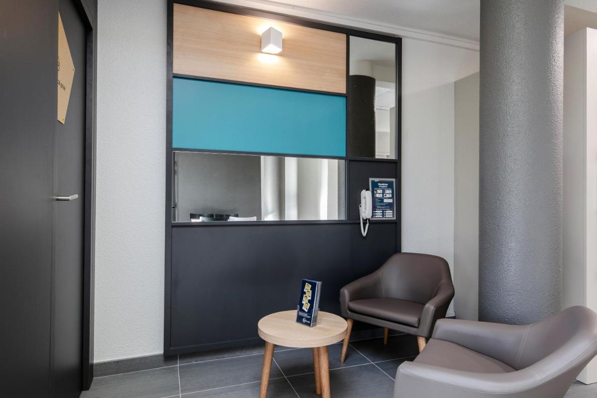 hotel reception