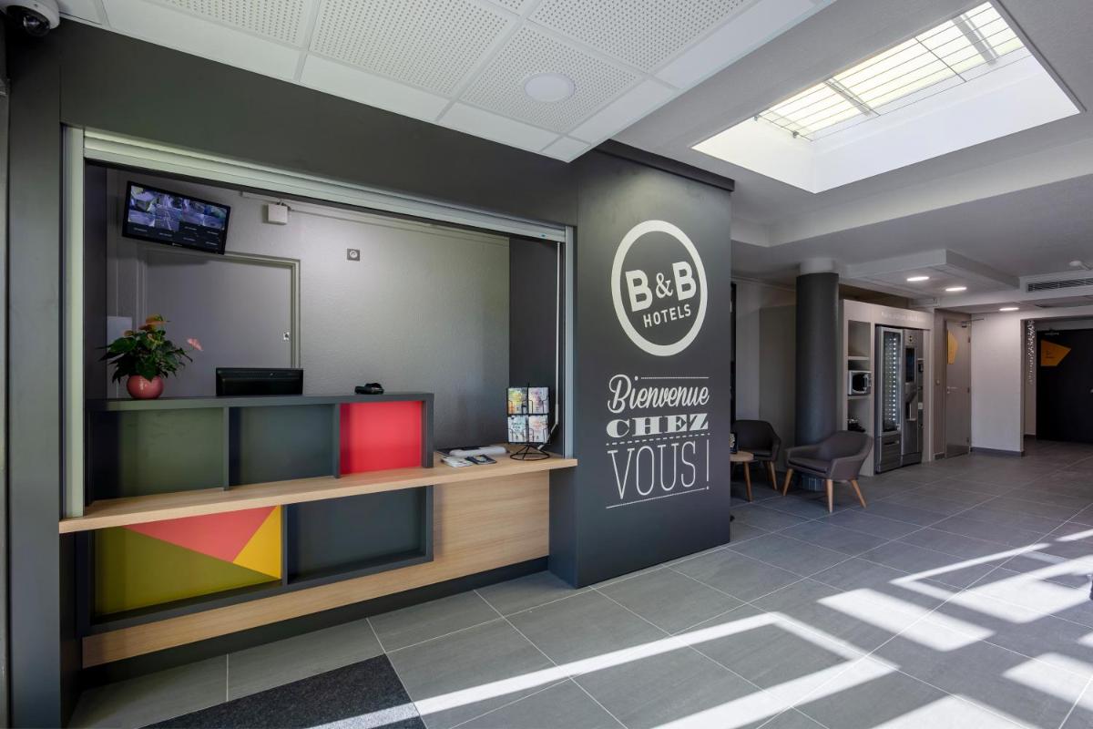 hotel reception