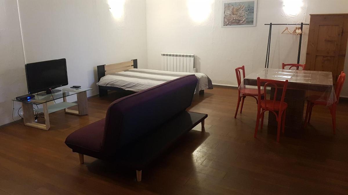 Grand studio et jolies chambres à louer view 2