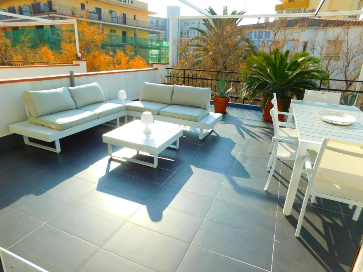 GMID IMMO Apartamento con gran terraza con vistas al mar en Roses photo 4