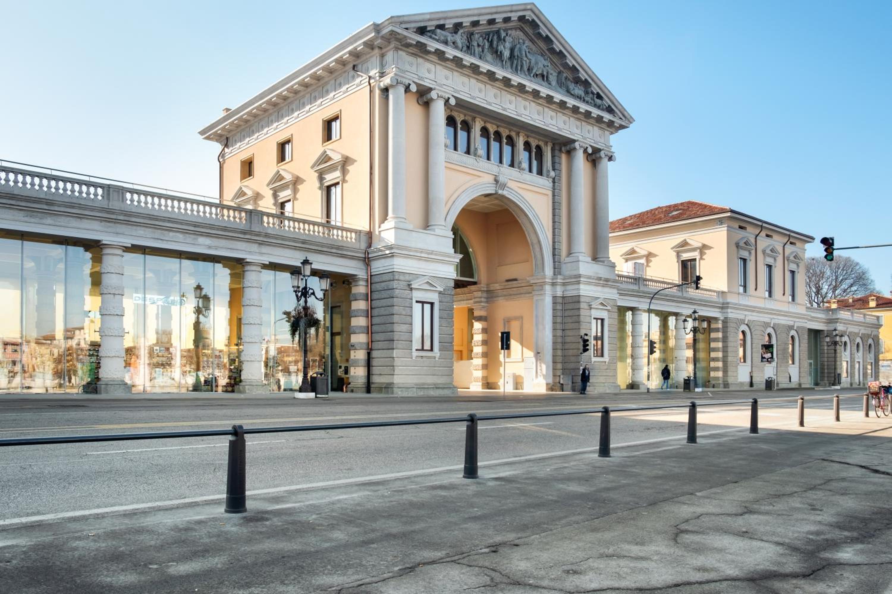 GuestHost - Prato della Valle Red & Blu Studios view 3
