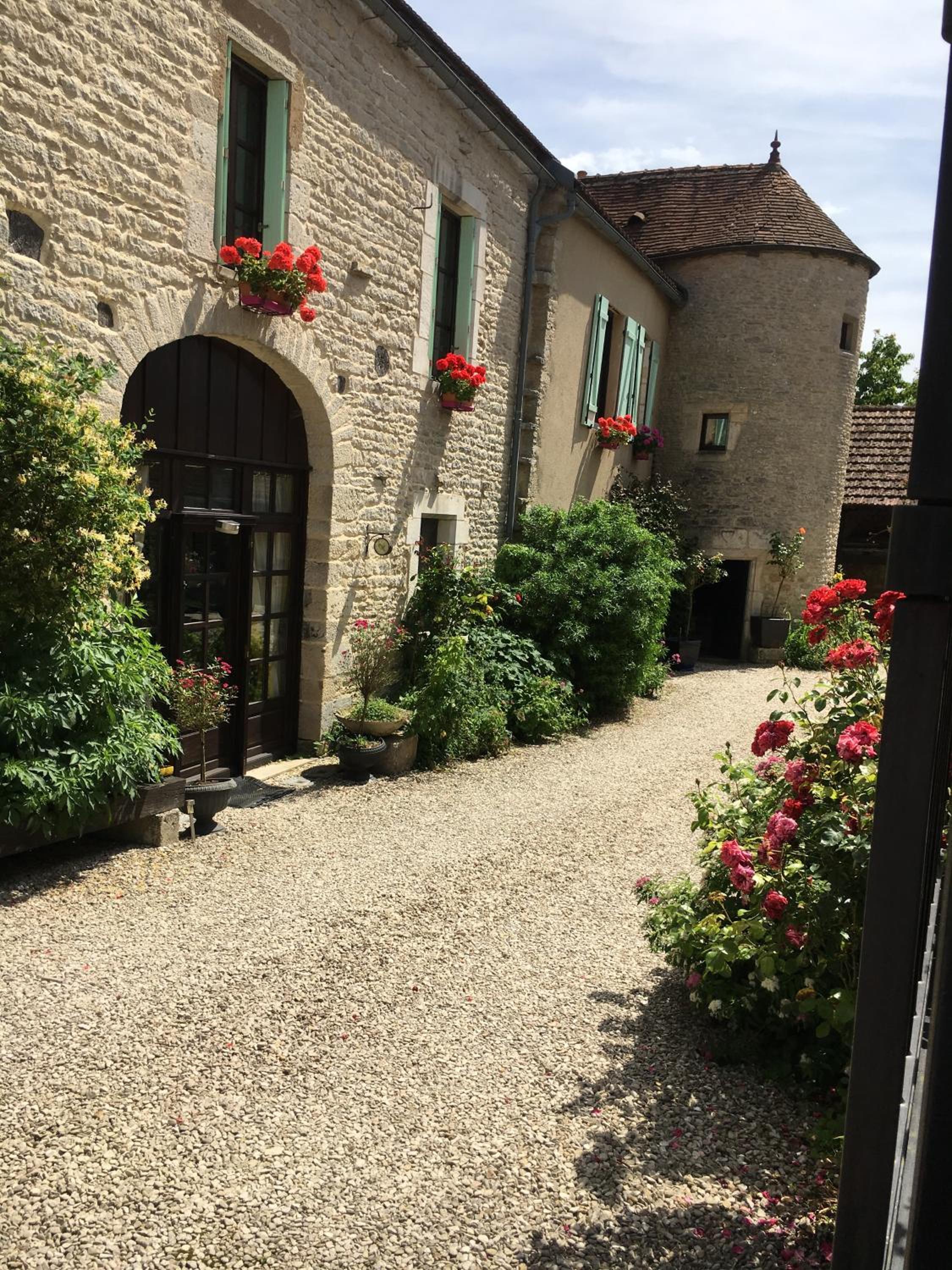 LES CHAMBRES DE ROUGEMONT view 3