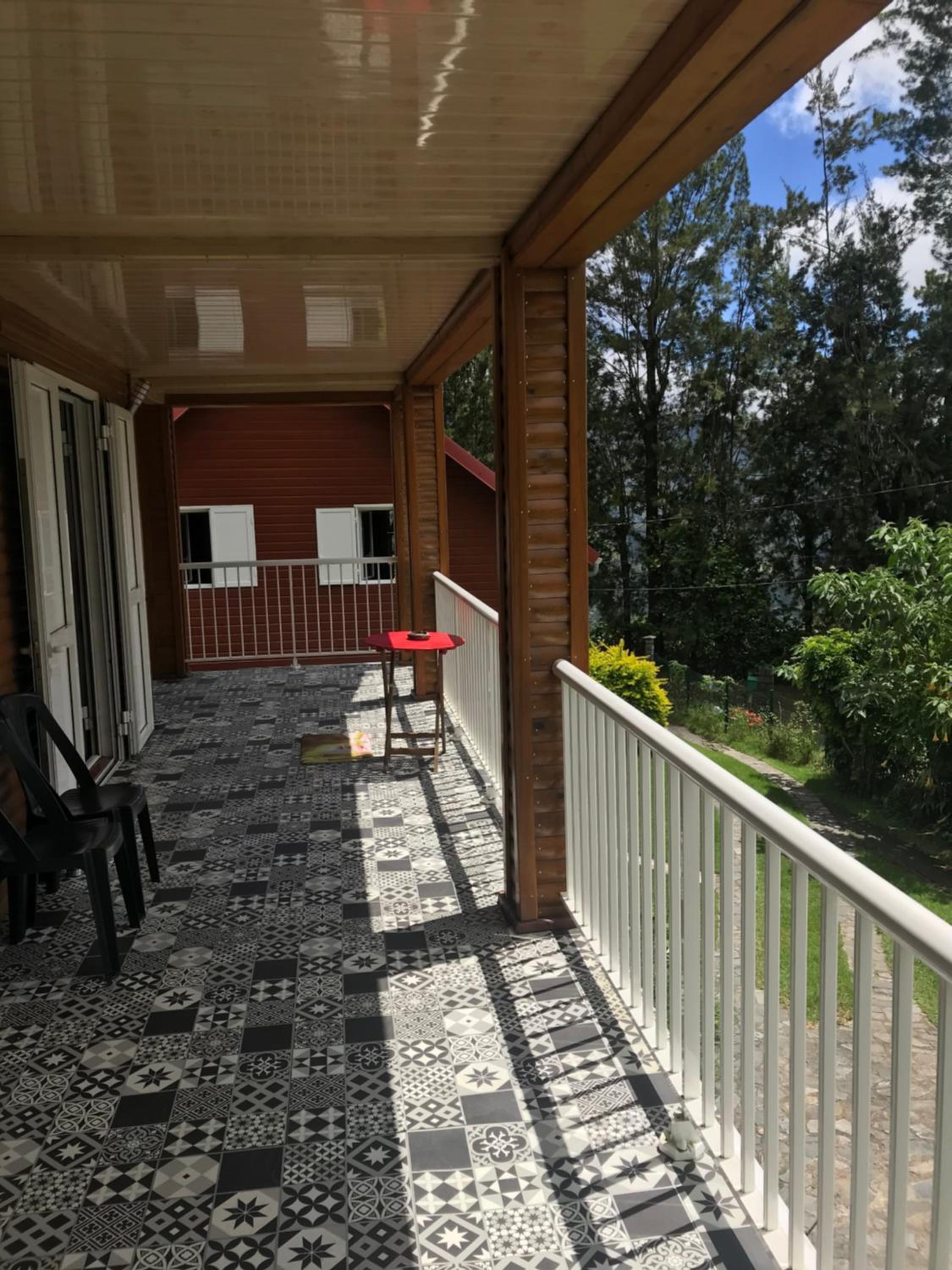 Le Jean Robert view 2