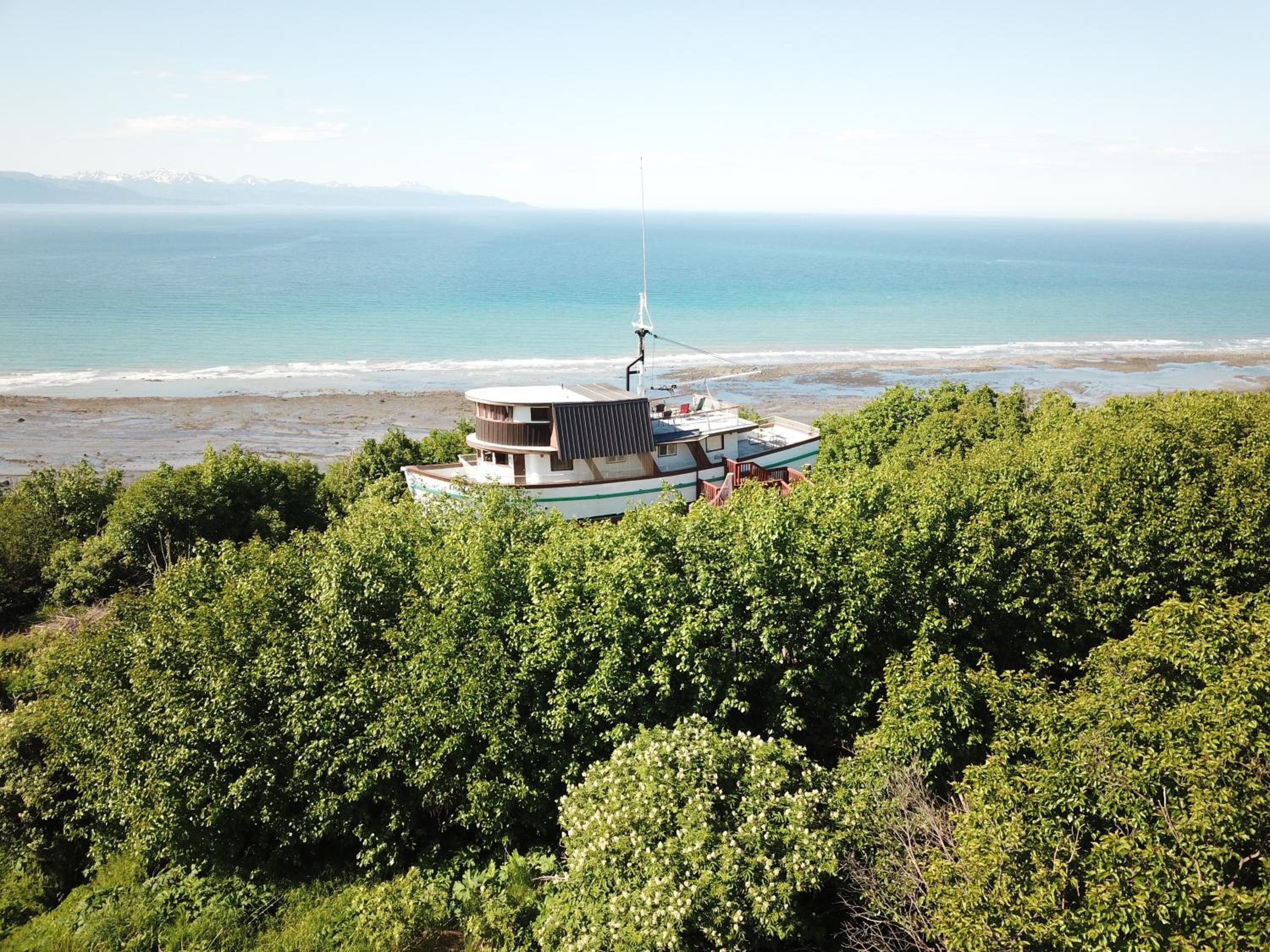 Alaska Adventure Cabins