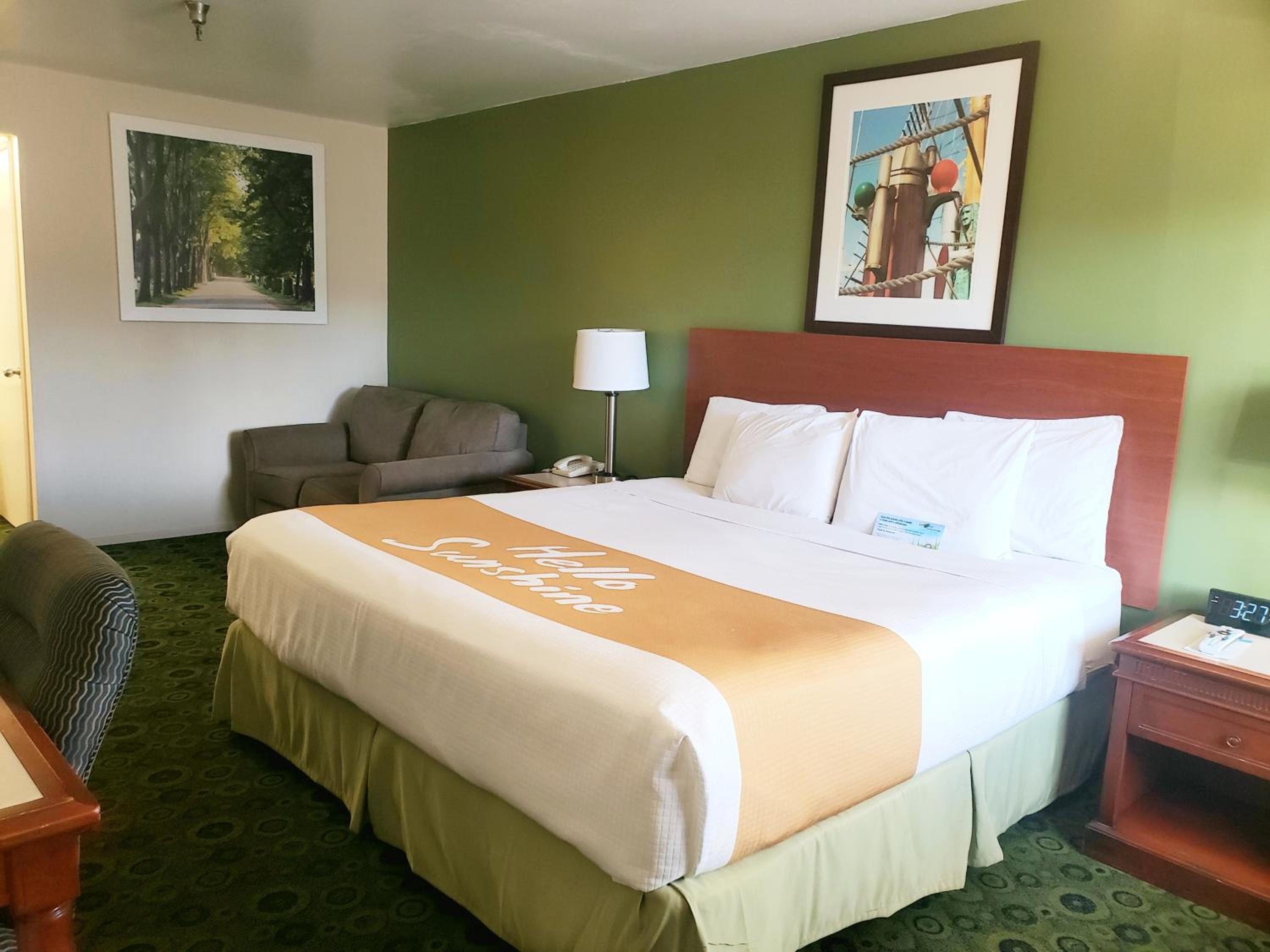 Days Inn by Wyndham Westley - Property Image 3