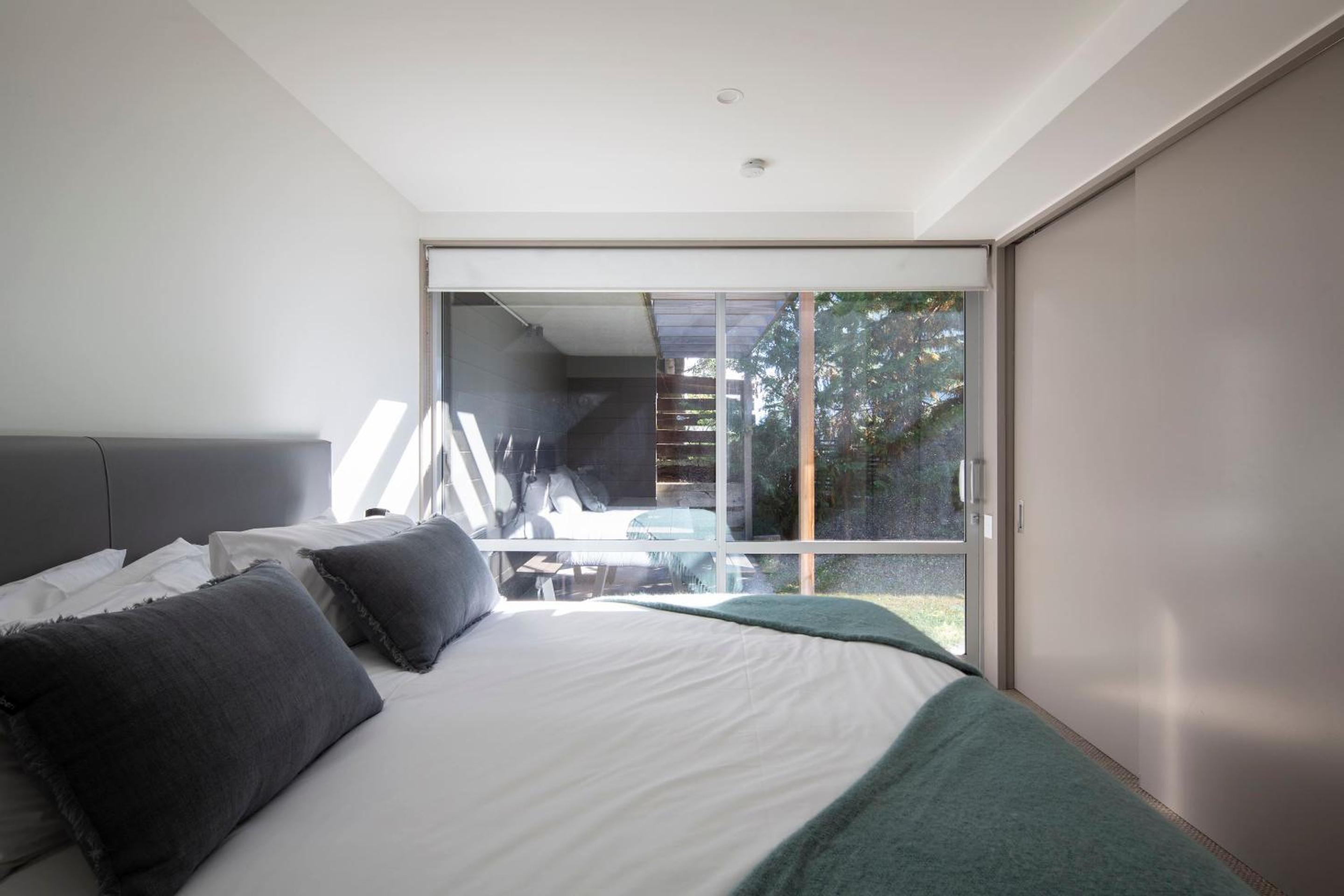 Apartment M2 2BR Near Queenstown Centre
