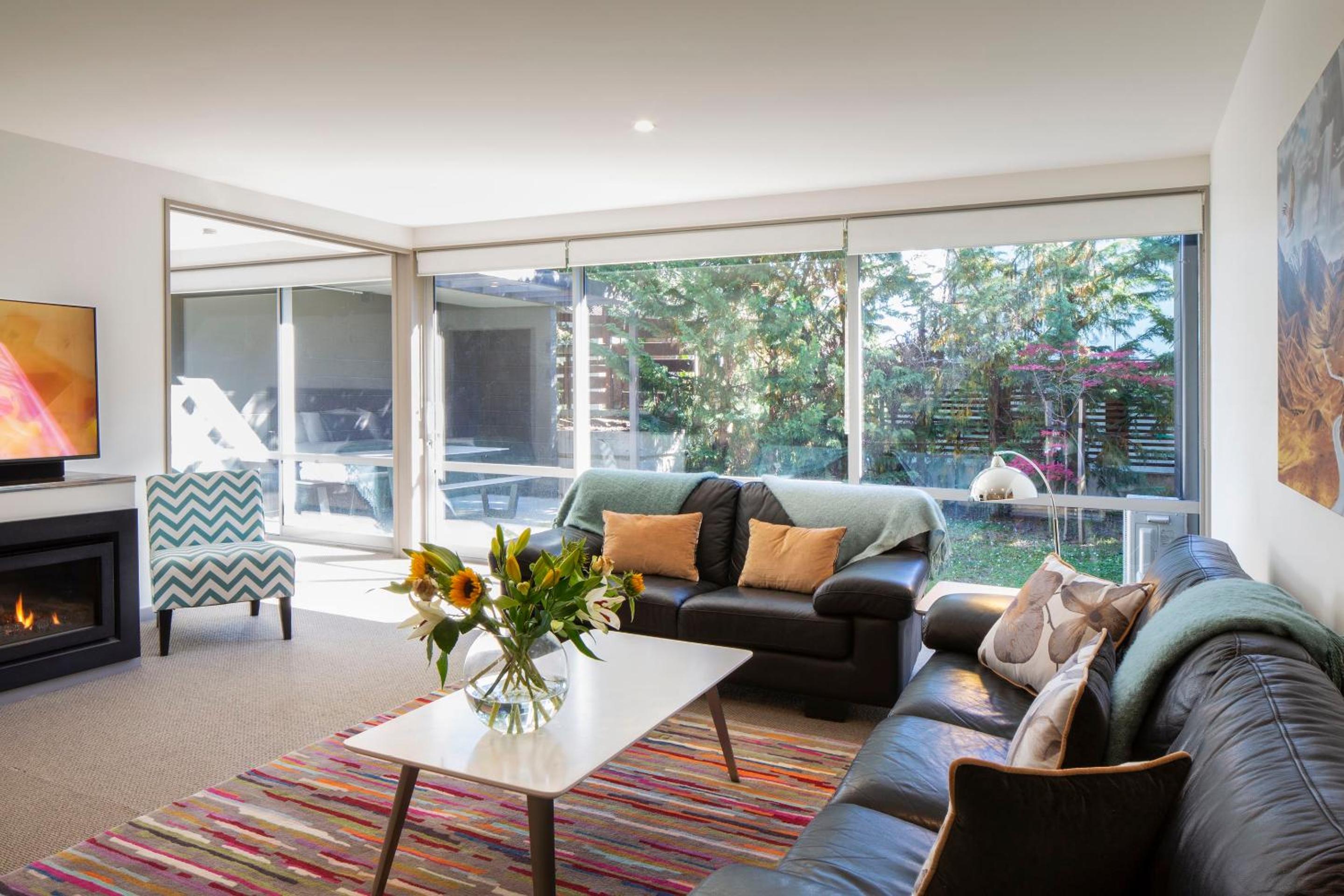 Apartment M2 2BR Near Queenstown Centre