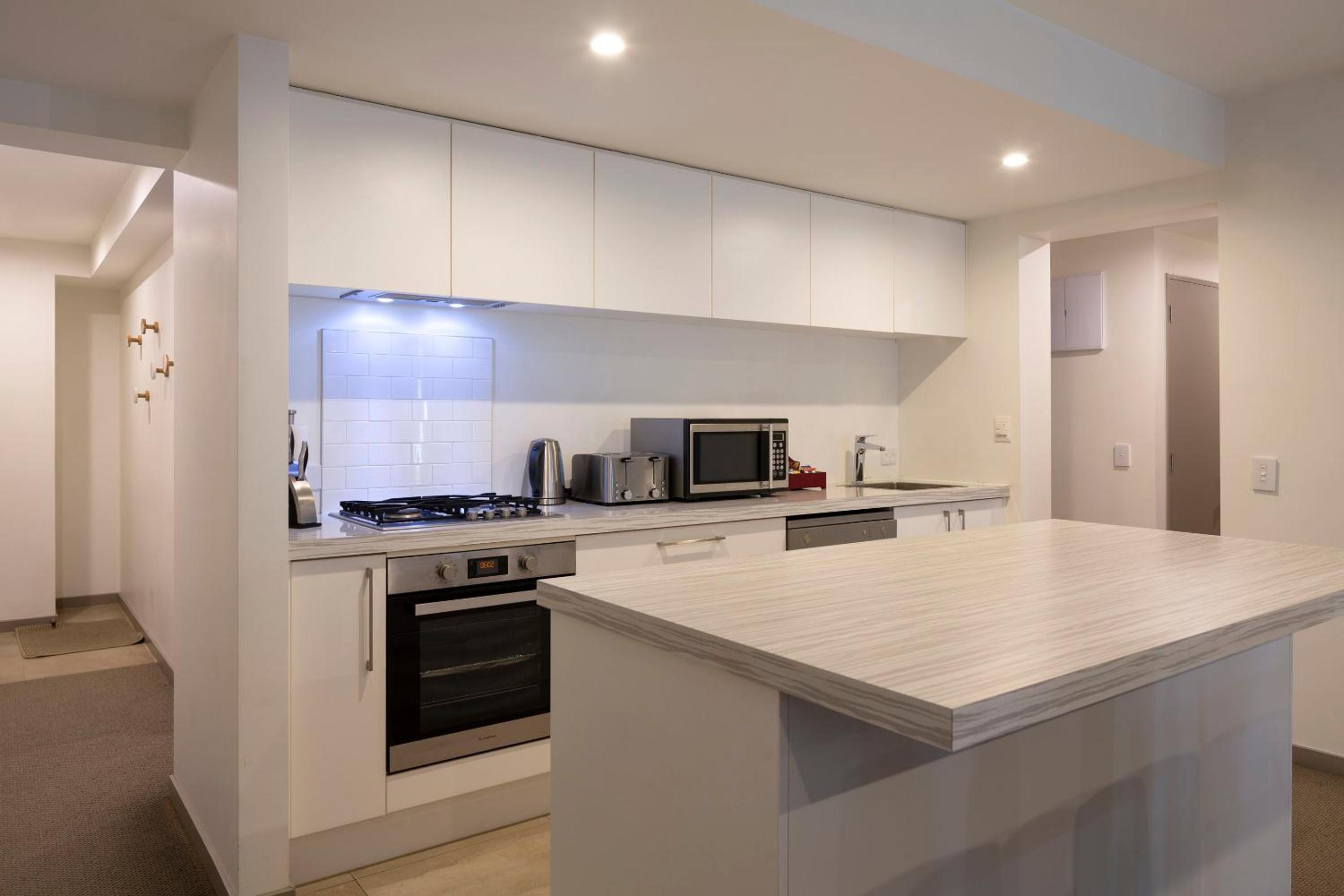 Apartment M2 2BR Near Queenstown Centre