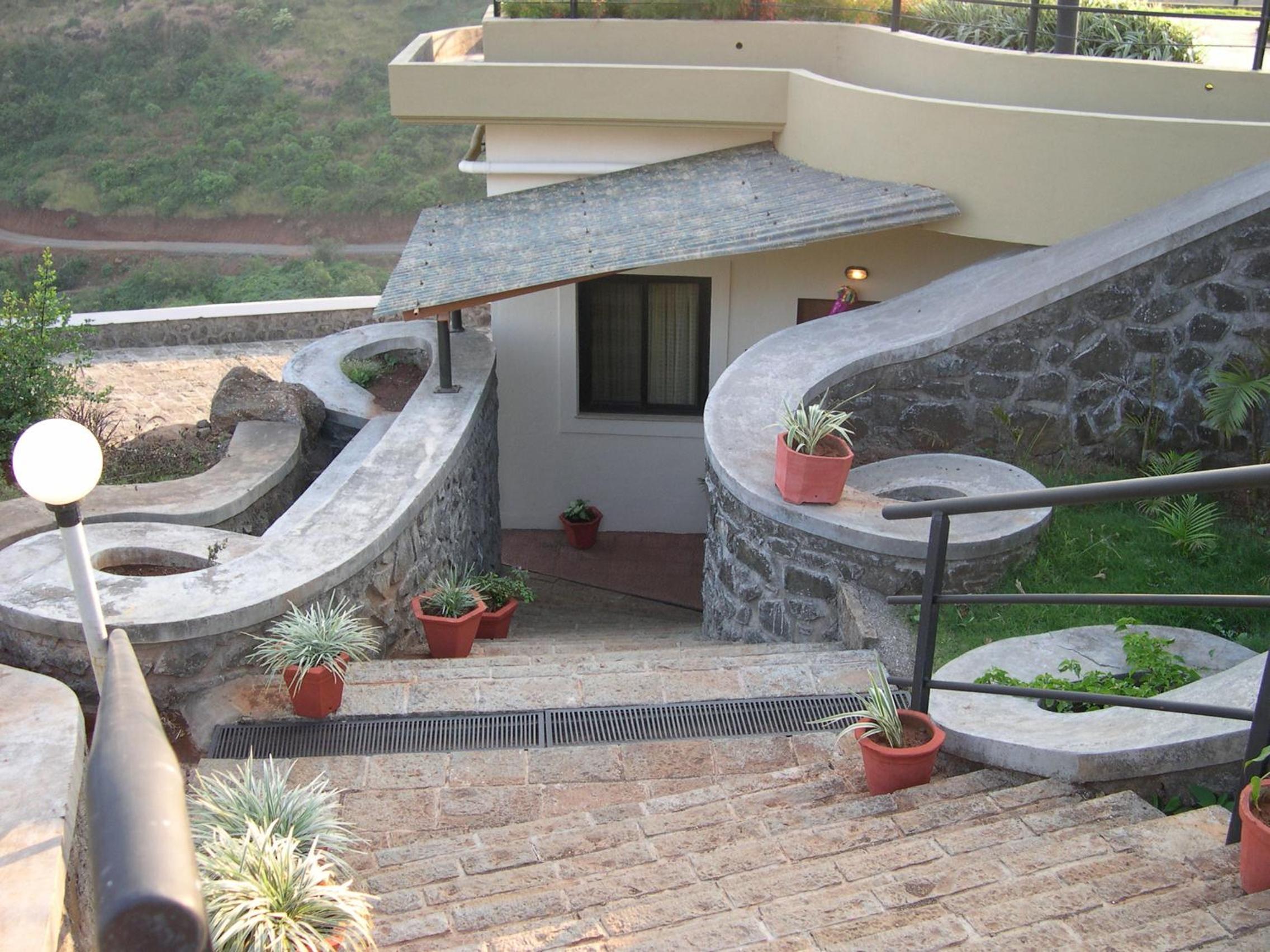 Upper Deck Resort - Highest Peak, Lonavala