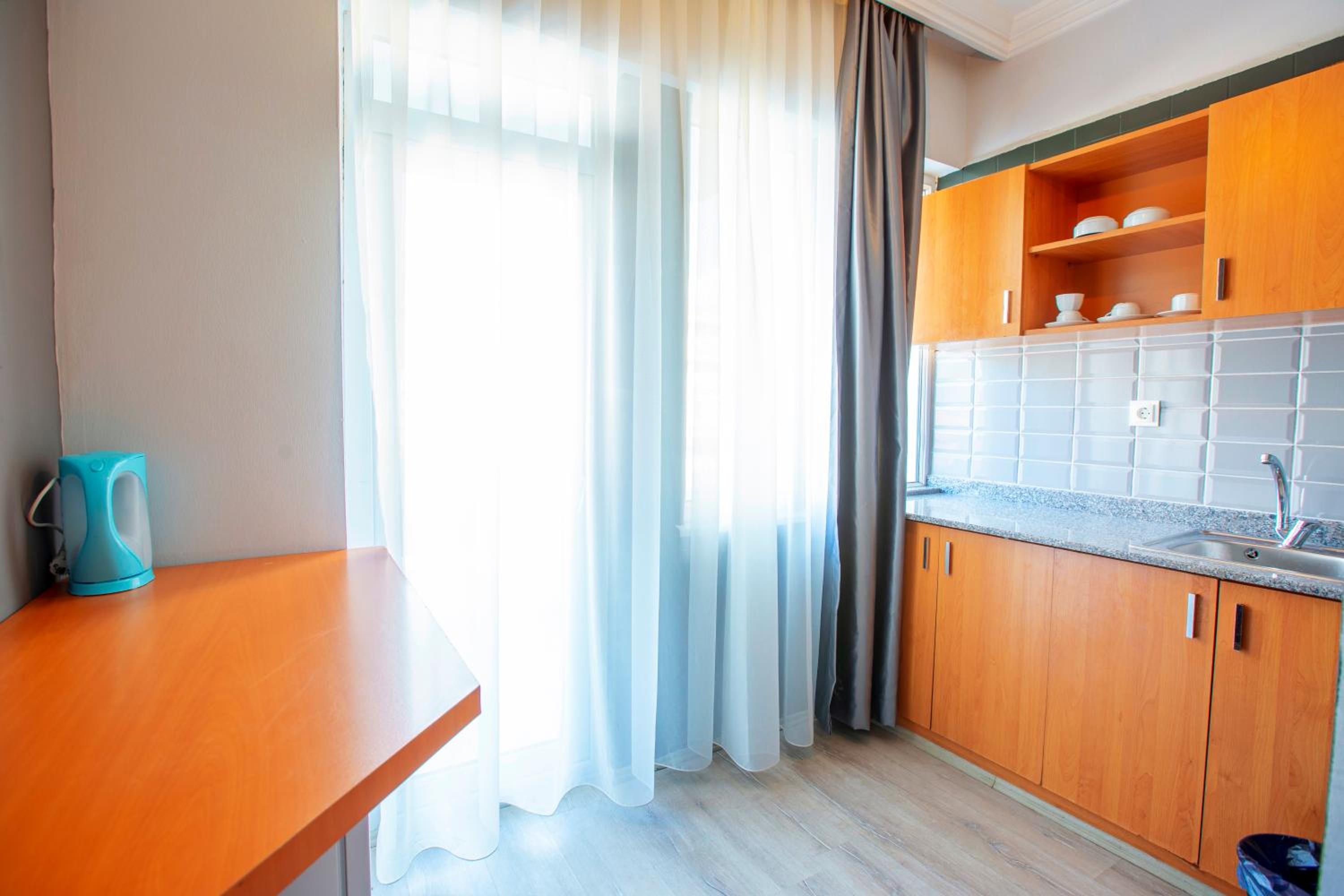 HMA Hotel & Suites - Image 20