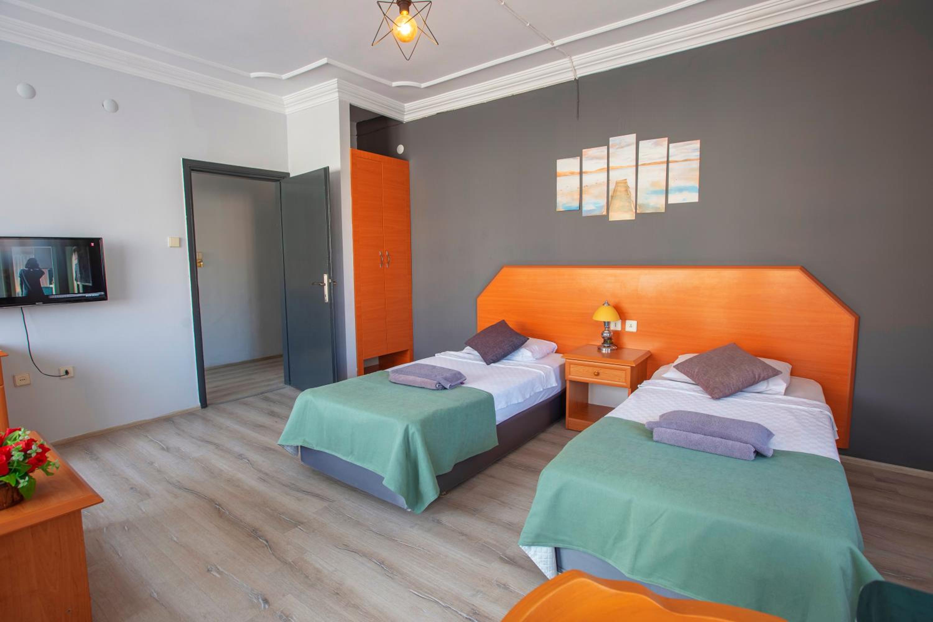 HMA Hotel & Suites - Image 22