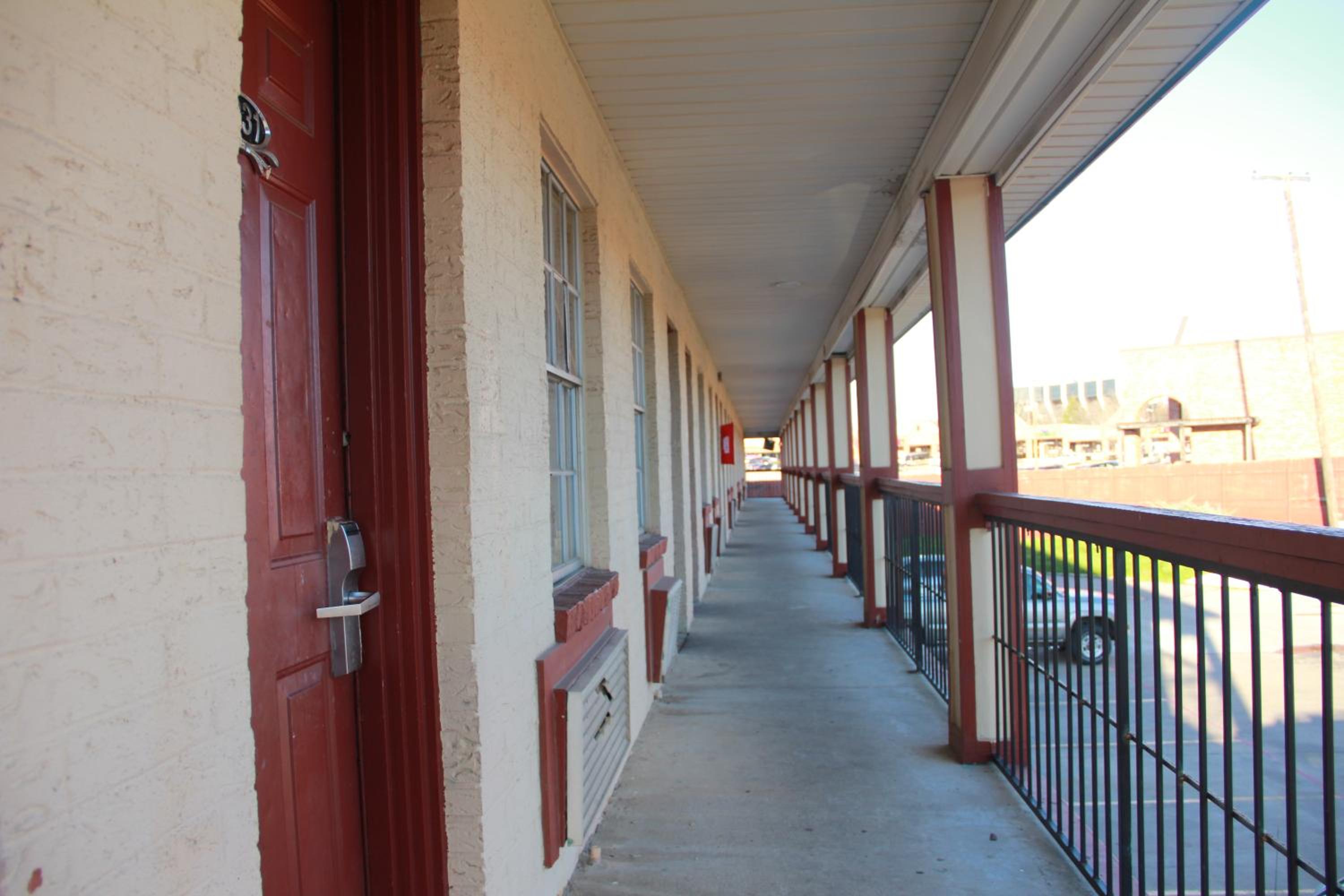 Sherman Inn