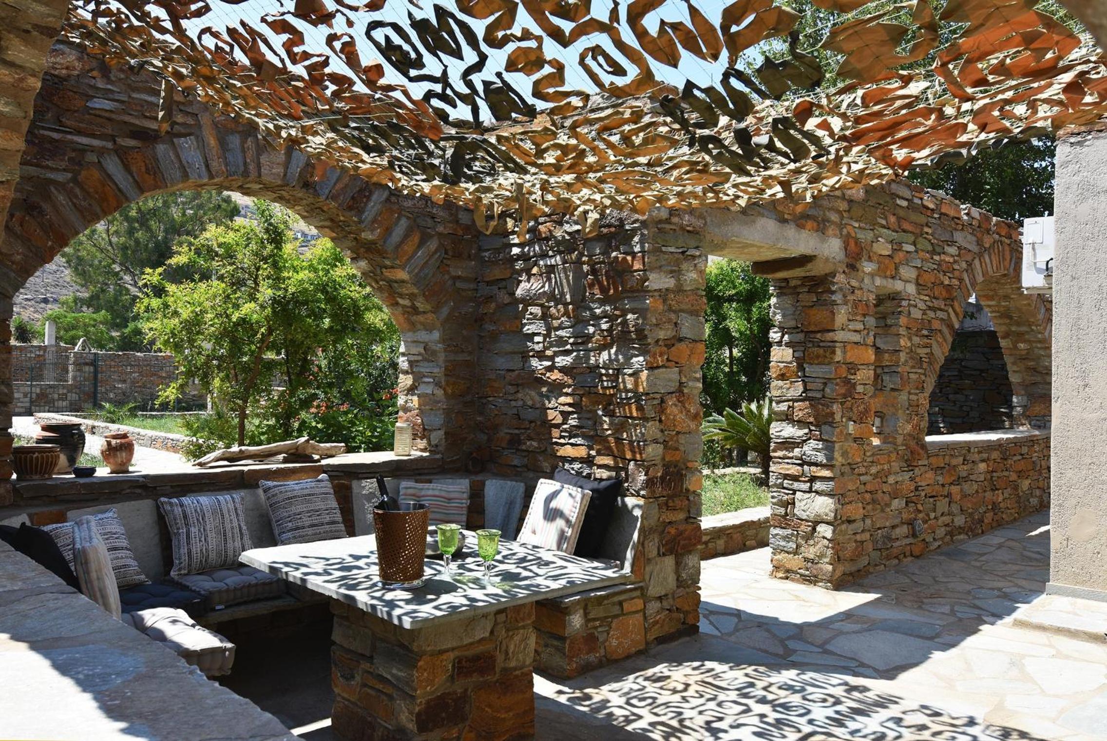 The Garden House only a 2 minute walk from the Picturesque Marine of Vourkari. view 4