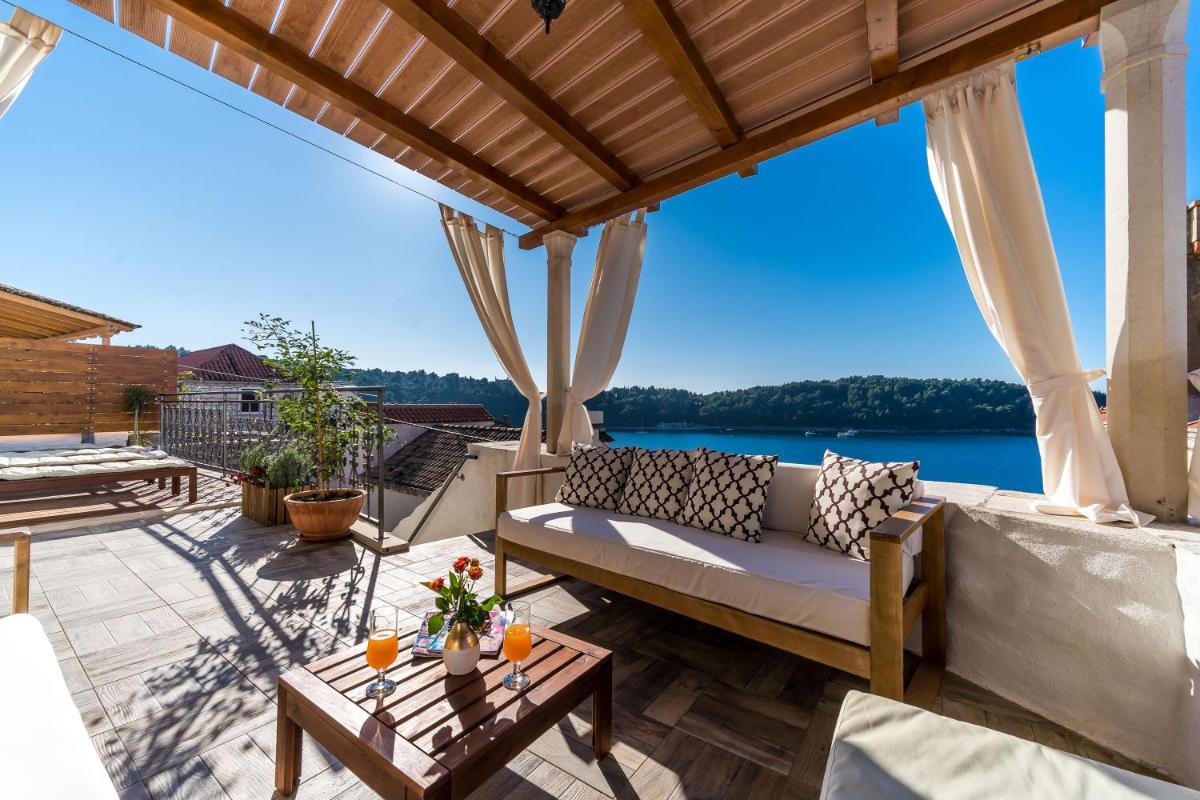 Dubrovnik-Cavtat Villa Mima -Sea front Villa with pool view 2