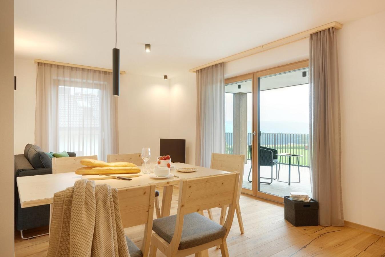 Ariala - Mountain Holiday Home view 5