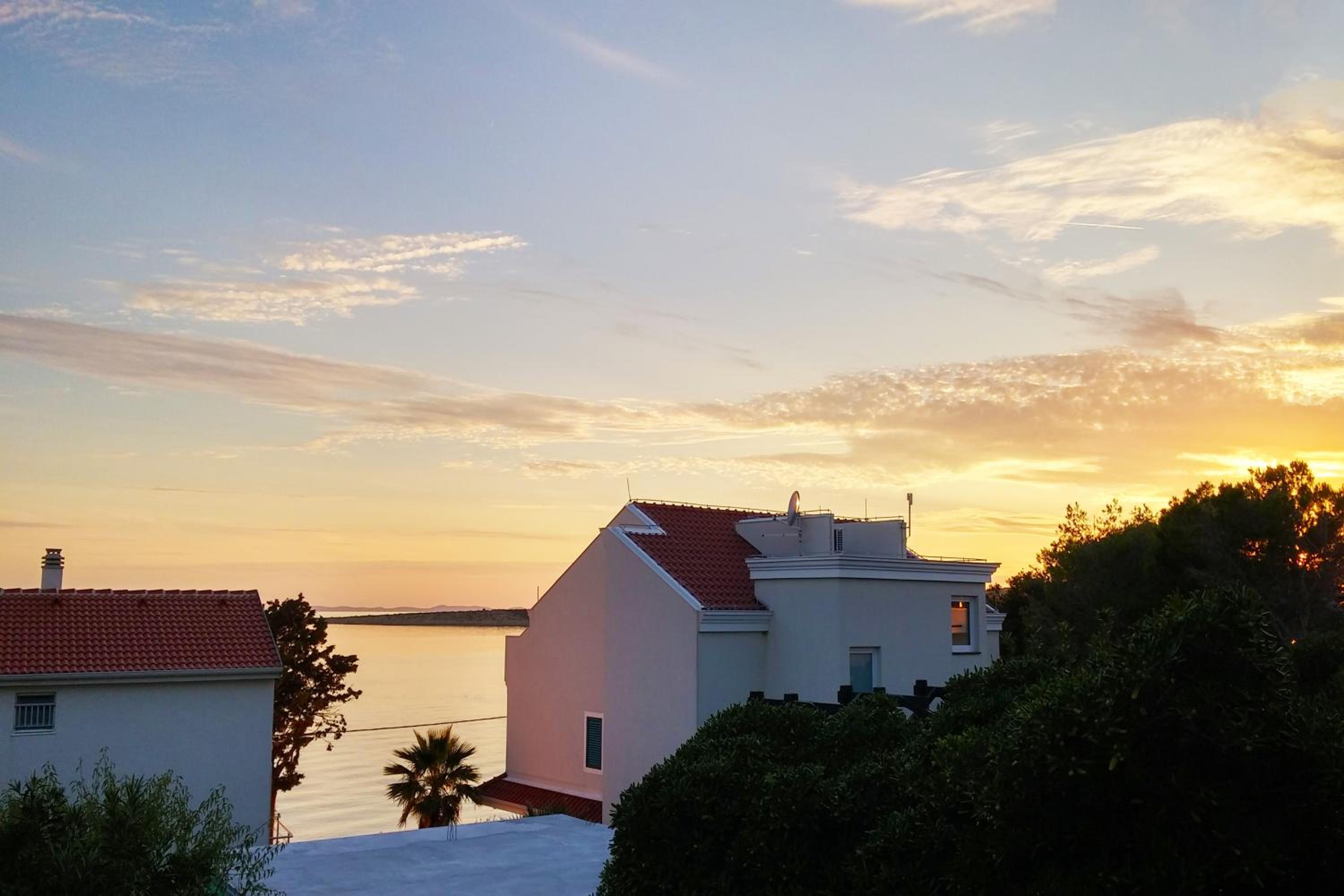 Apartment Rino, only 30m from the sea view 2